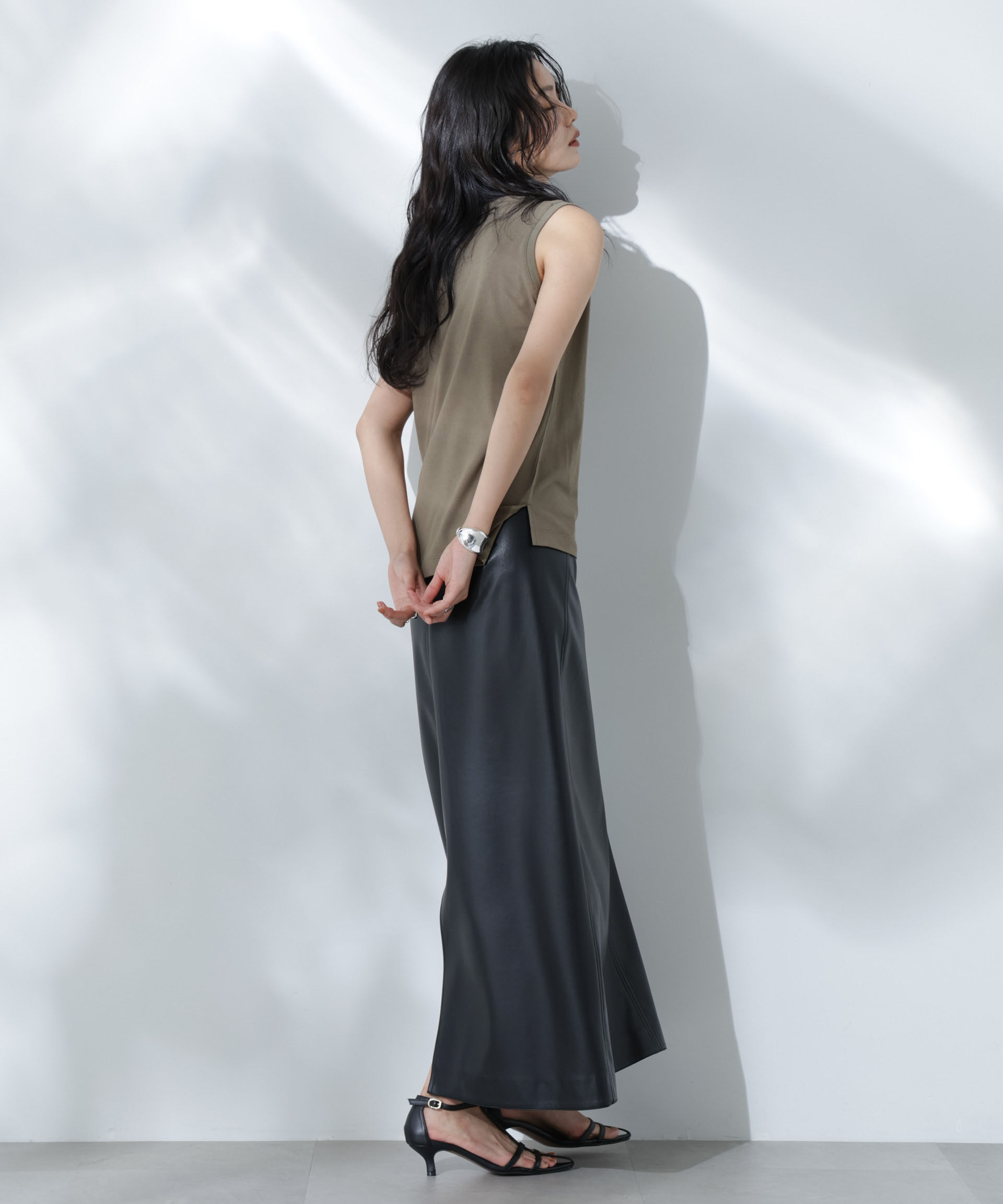 nano･universe「Anti Soaked(R) 汗染み防止ノースリーブTシャツ」|Tシャツ・カットソー|