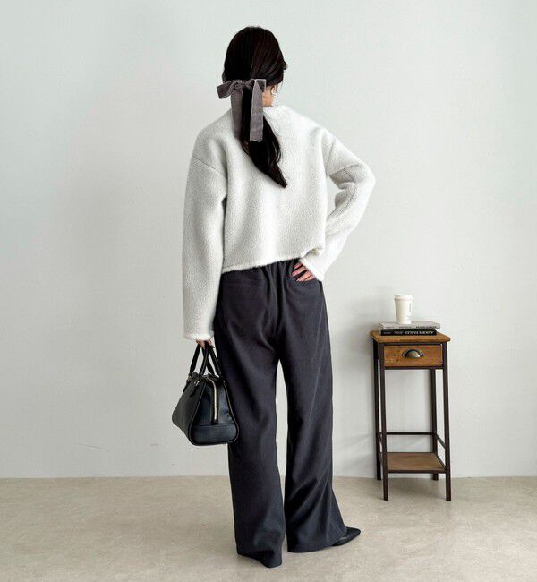 fredy emue「シルキーウォームセミワイドイージーパンツ」|チノ|