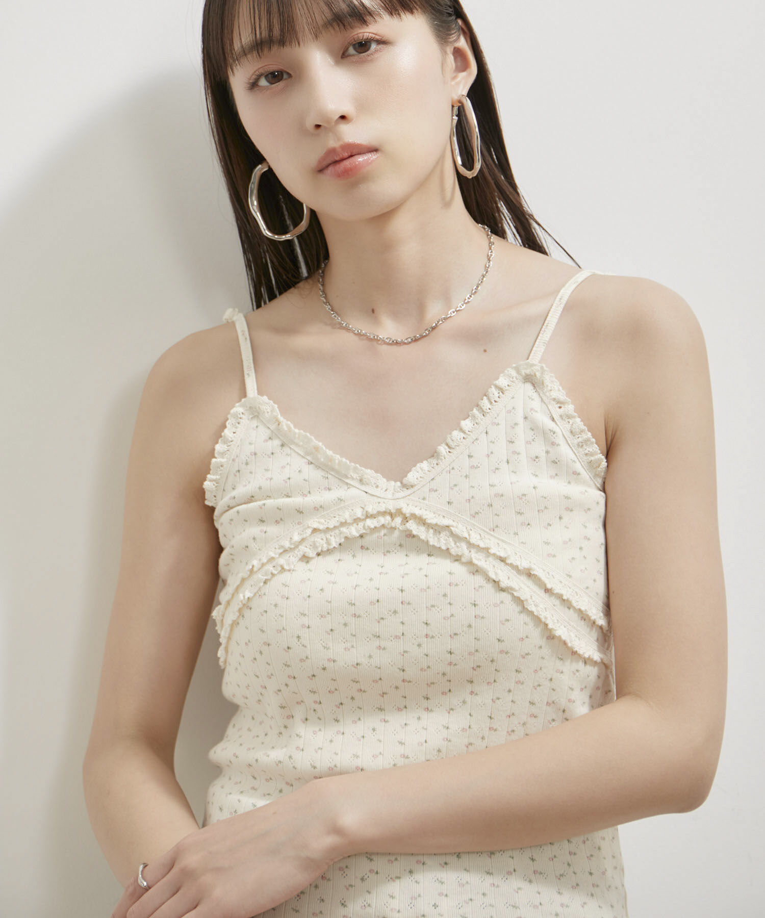 VIS「【洗える】パターンメッシュフリルキャミソール」|キャミソール|
