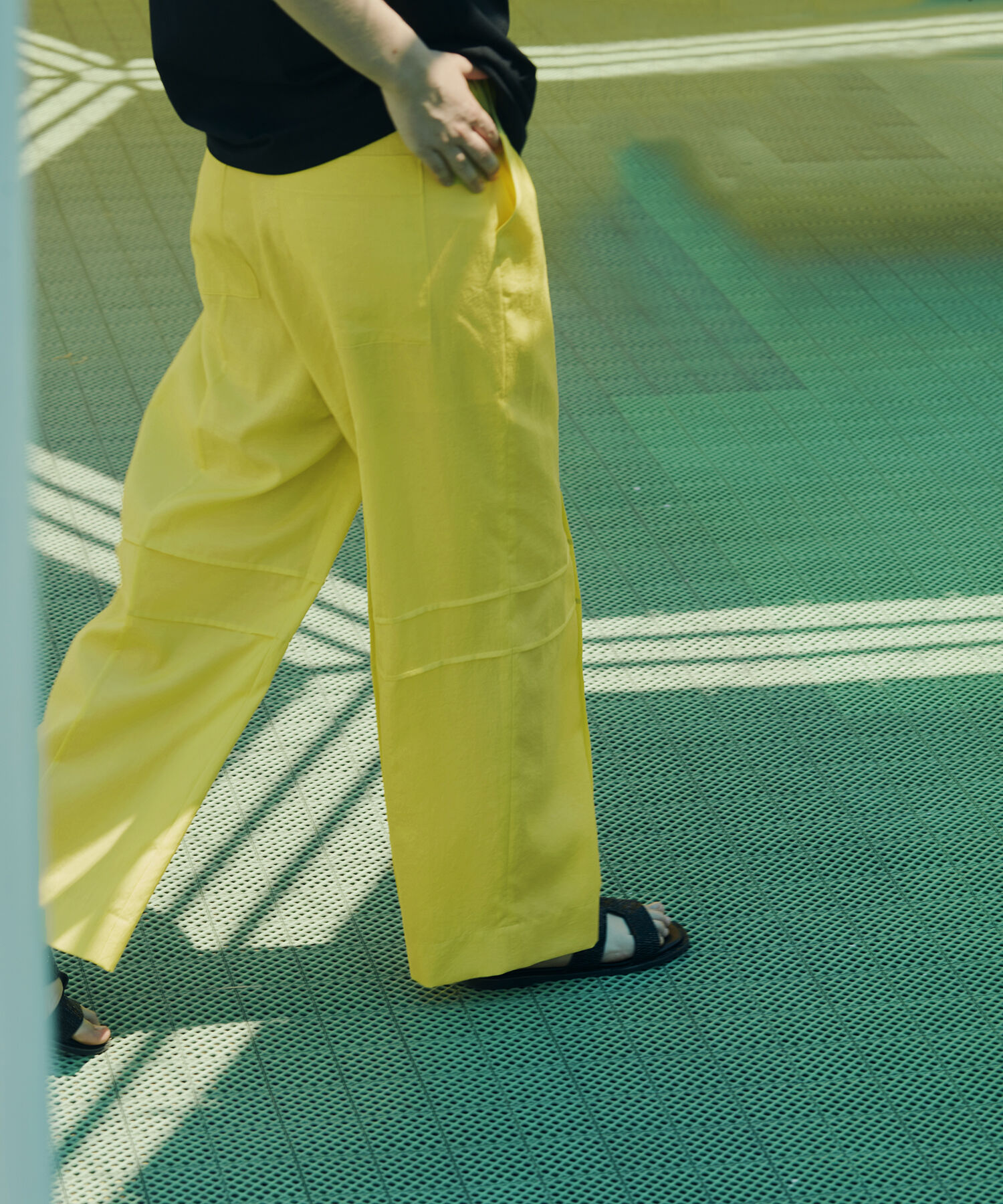 ADAM ET ROPE'「【サステナブル】シアーイージーパンツ」|その他|イエロー系(82)