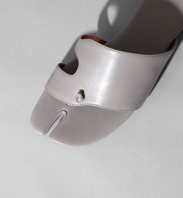 AU BANNISTER「thYme/トングサンダル」|サンダル|