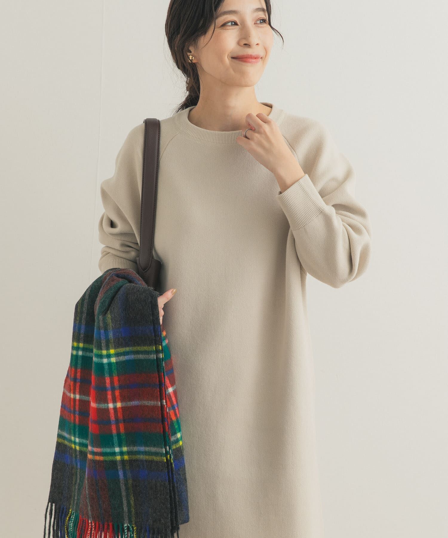 新品タグ付◆ チャコール　DOORS スウェットライクニットワンピース スウェットライクニットワンピース（URBAN RESEARCH DOORS）｜ルミネの