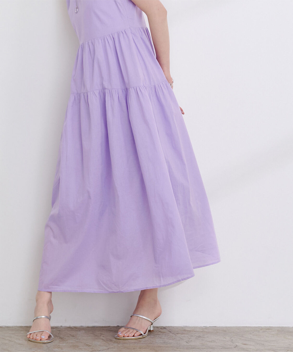 ur's「コットンクルーネックティアードワンピース」|ワンピース|