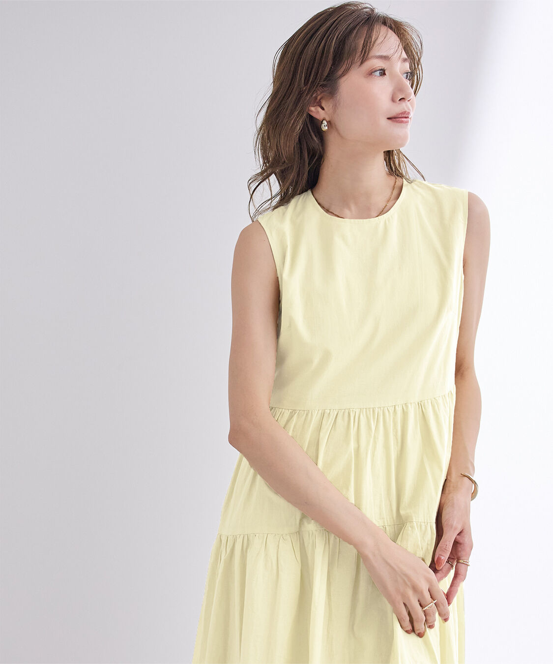 ur's「コットンクルーネックティアードワンピース」|ワンピース|