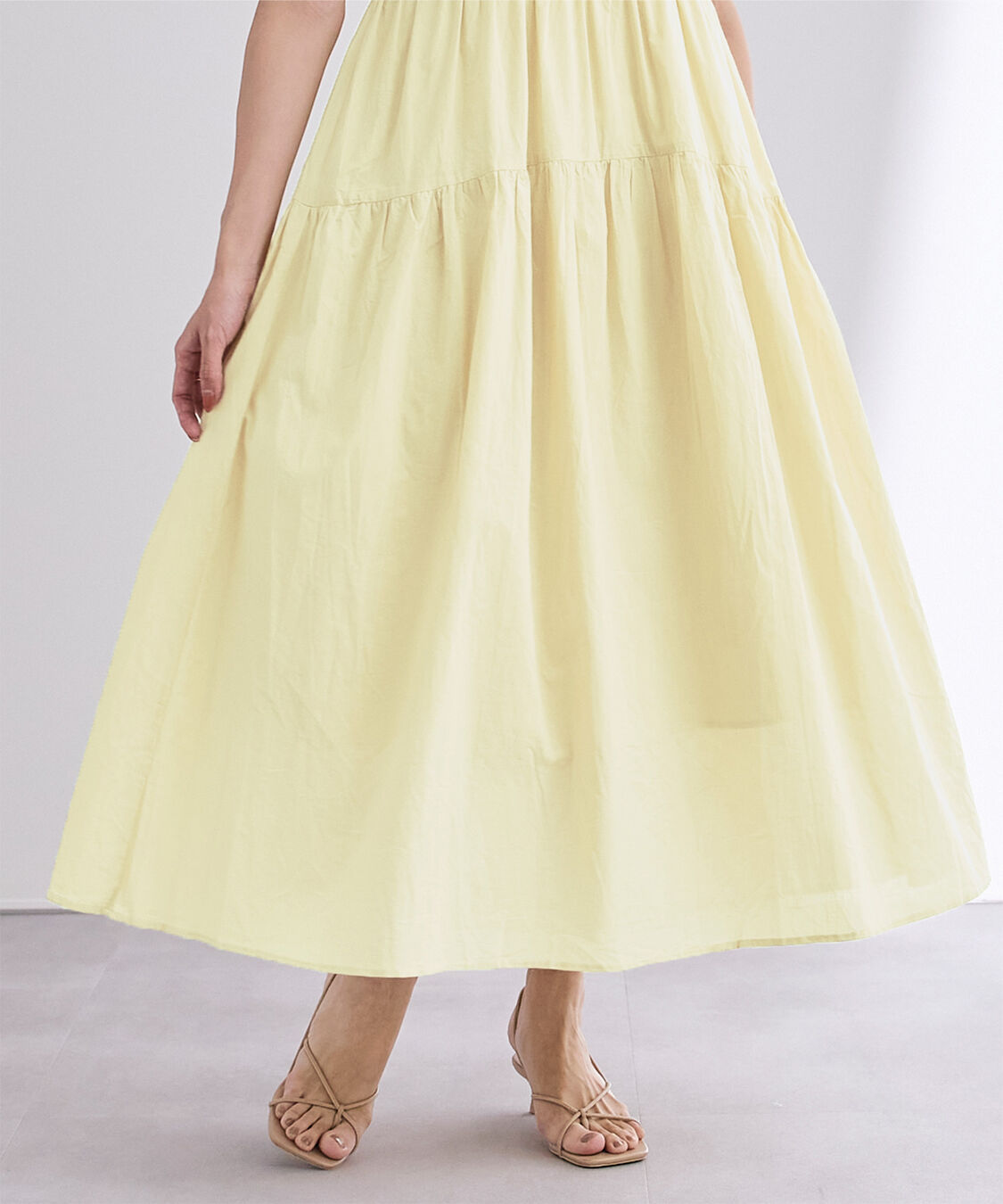 ur's「コットンクルーネックティアードワンピース」|ワンピース|