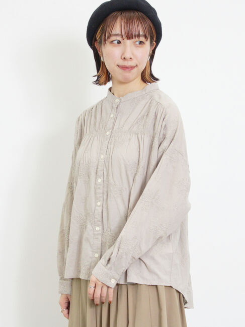 Samansa Mos2「ハンドステッチ風総刺繍ブラウス」|シャツ・ブラウス|ベージュ