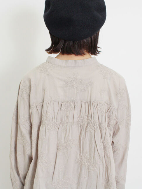 Samansa Mos2「ハンドステッチ風総刺繍ブラウス」|シャツ・ブラウス|