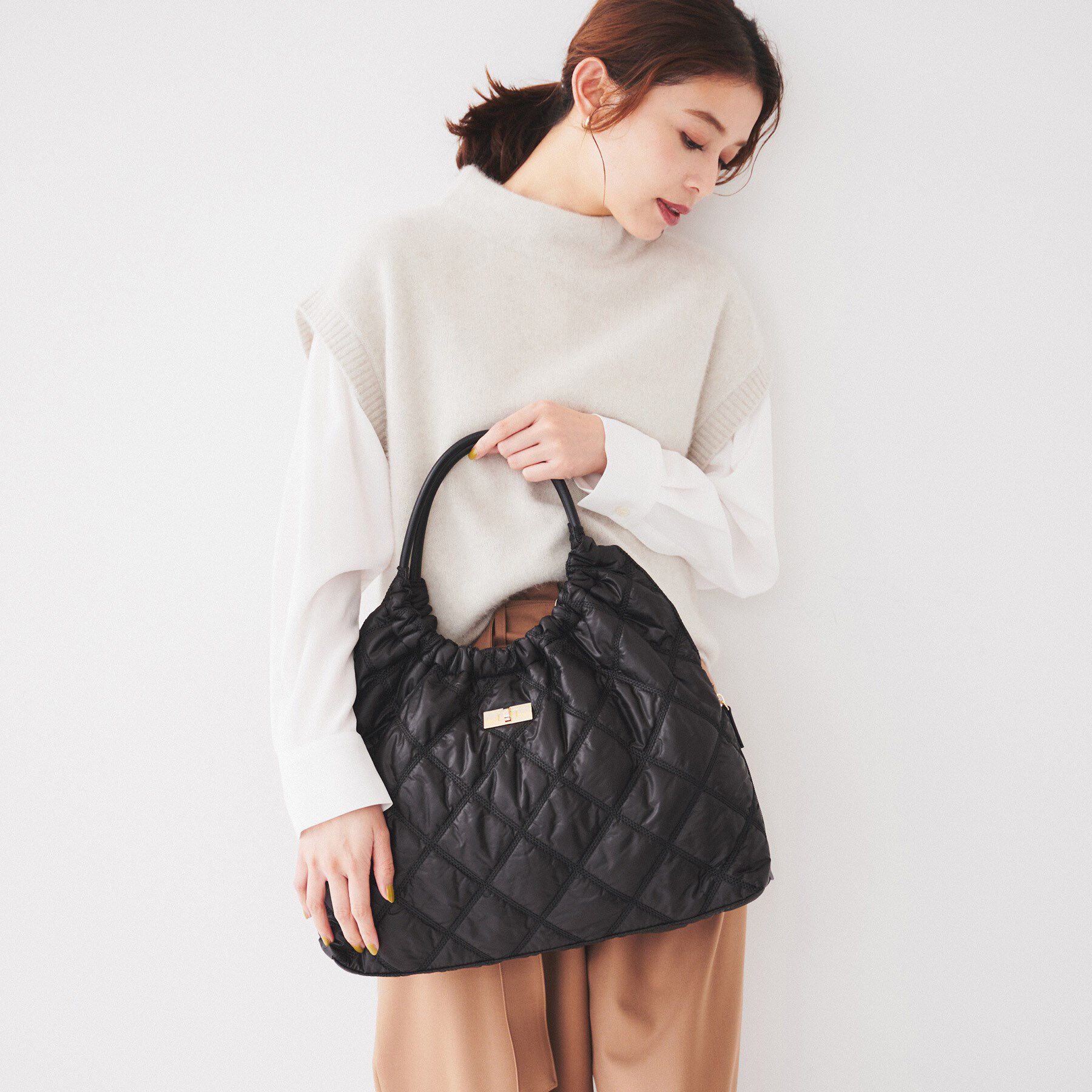 UNTITLED「軽やかナイロンフラットトート」|トートバッグ|