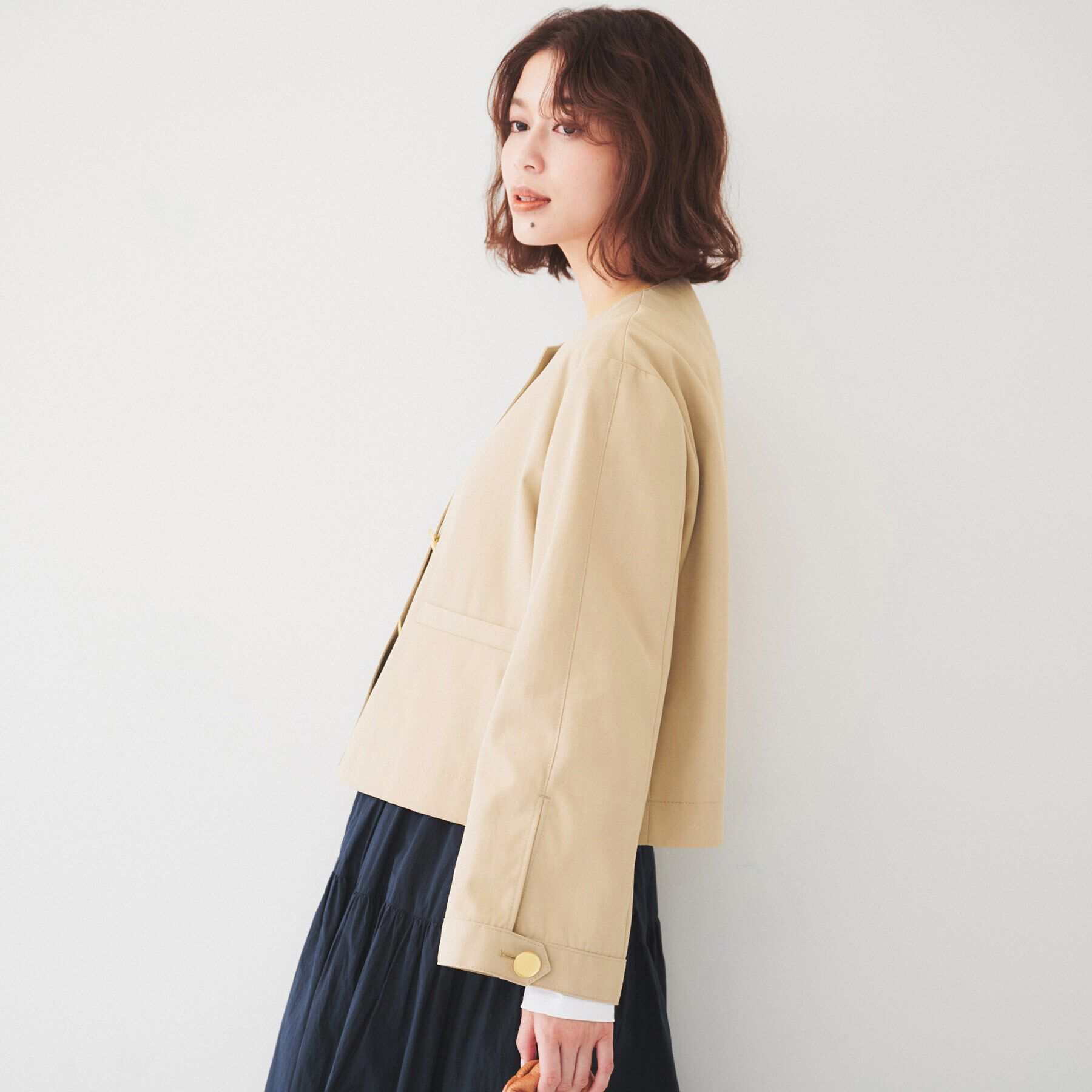 UNTITLED「【きれいめ/軽羽織り】コットンライク クルーネックジャケット」|ノーカラージャケット|