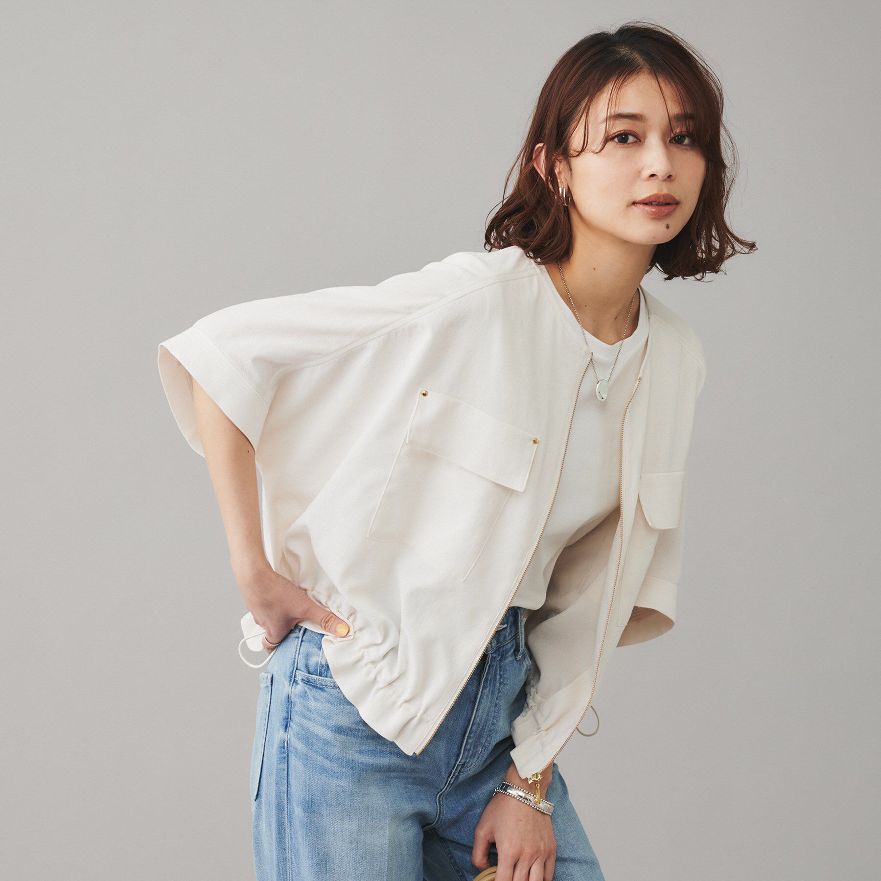 UNTITLED「【SEADRAKE】ノーカラー半袖ブルゾン」|ブルゾン・スタジャン|ホワイト(001)