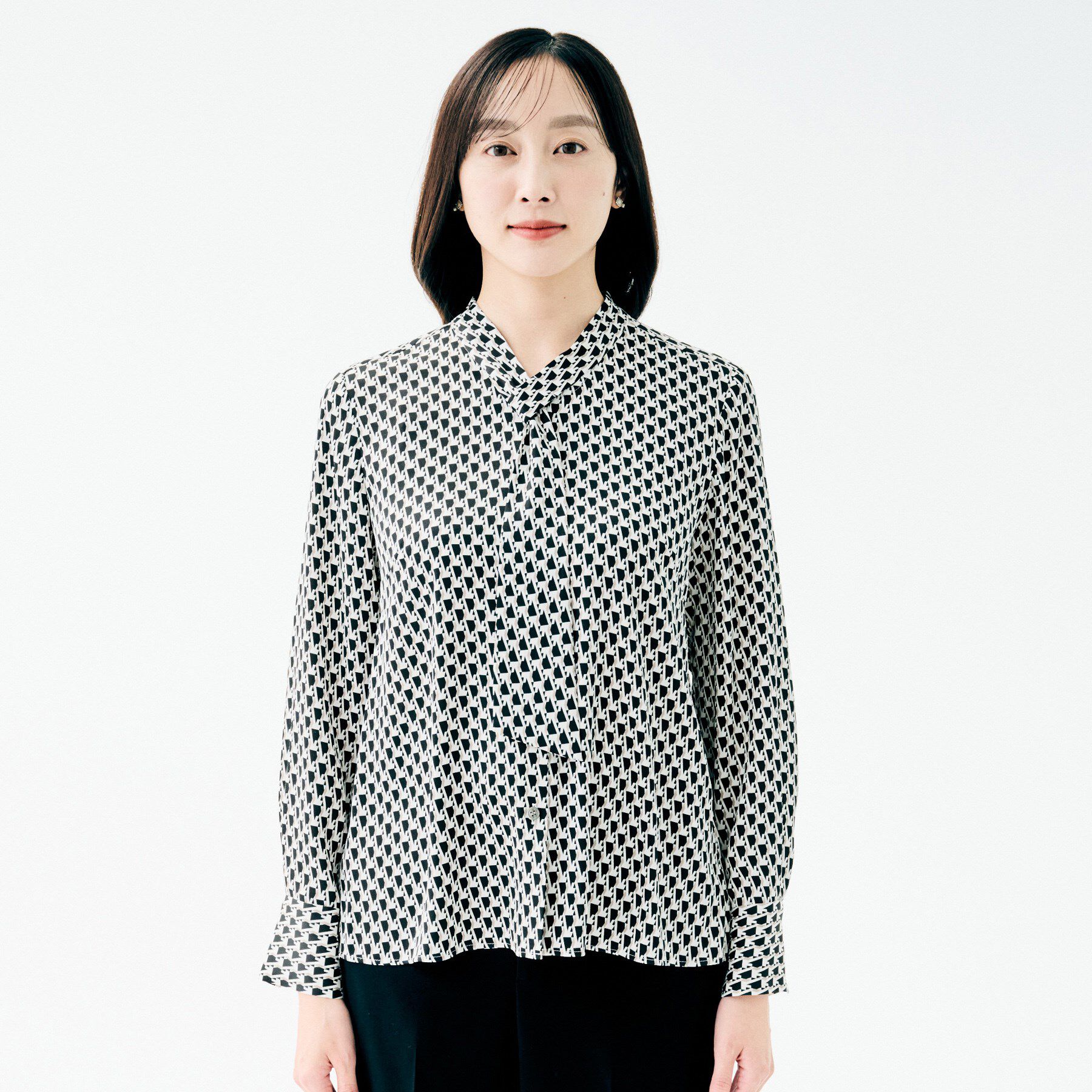 UNTITLED「【お仕事着/フォーマル/セレモニー】ボウタイブラウス」|シャツ・ブラウス|