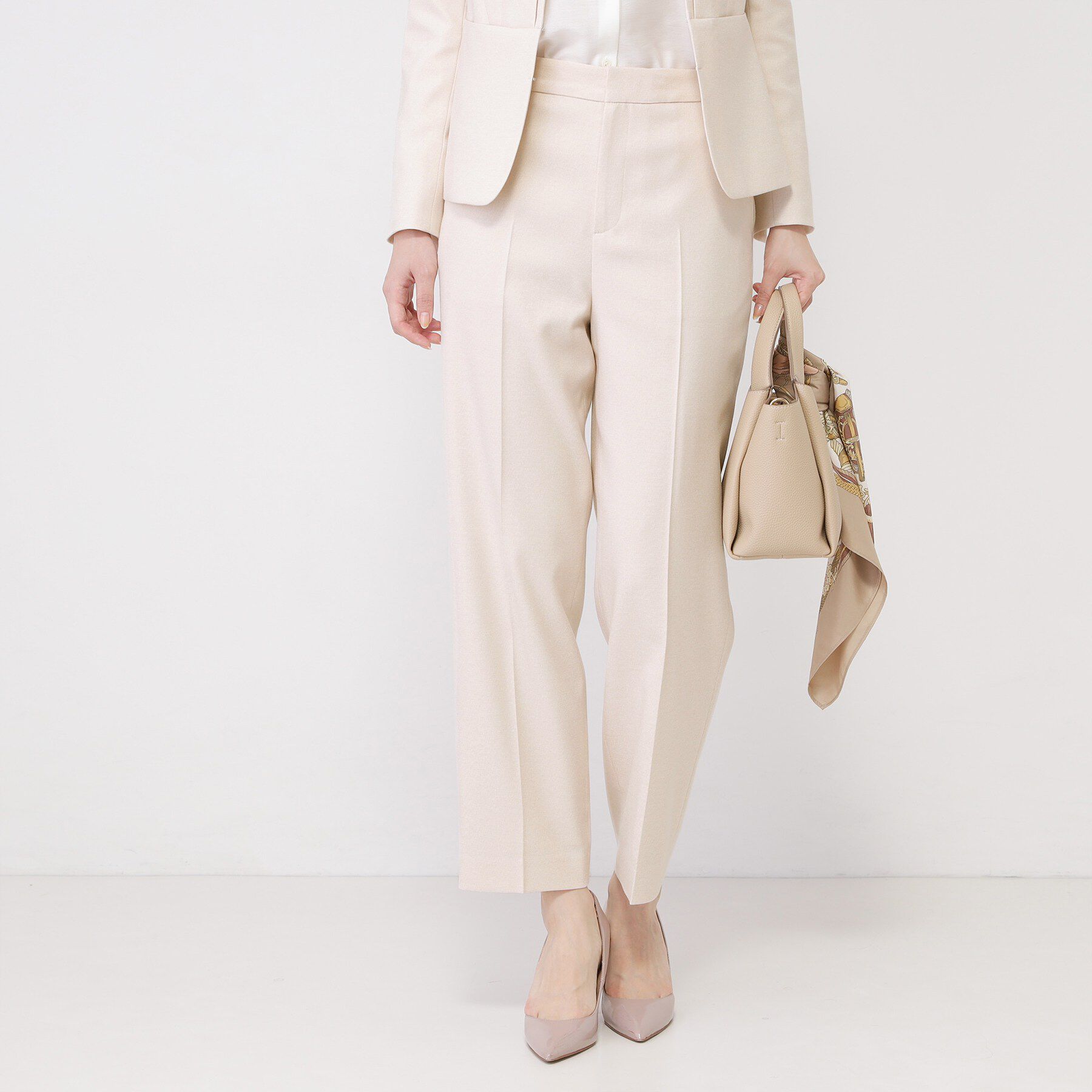 COUP DE CHANCE「【手洗い可／日本製／スーツ可】センタープレス入りテーパードパンツ」|その他|グレージュ(450)