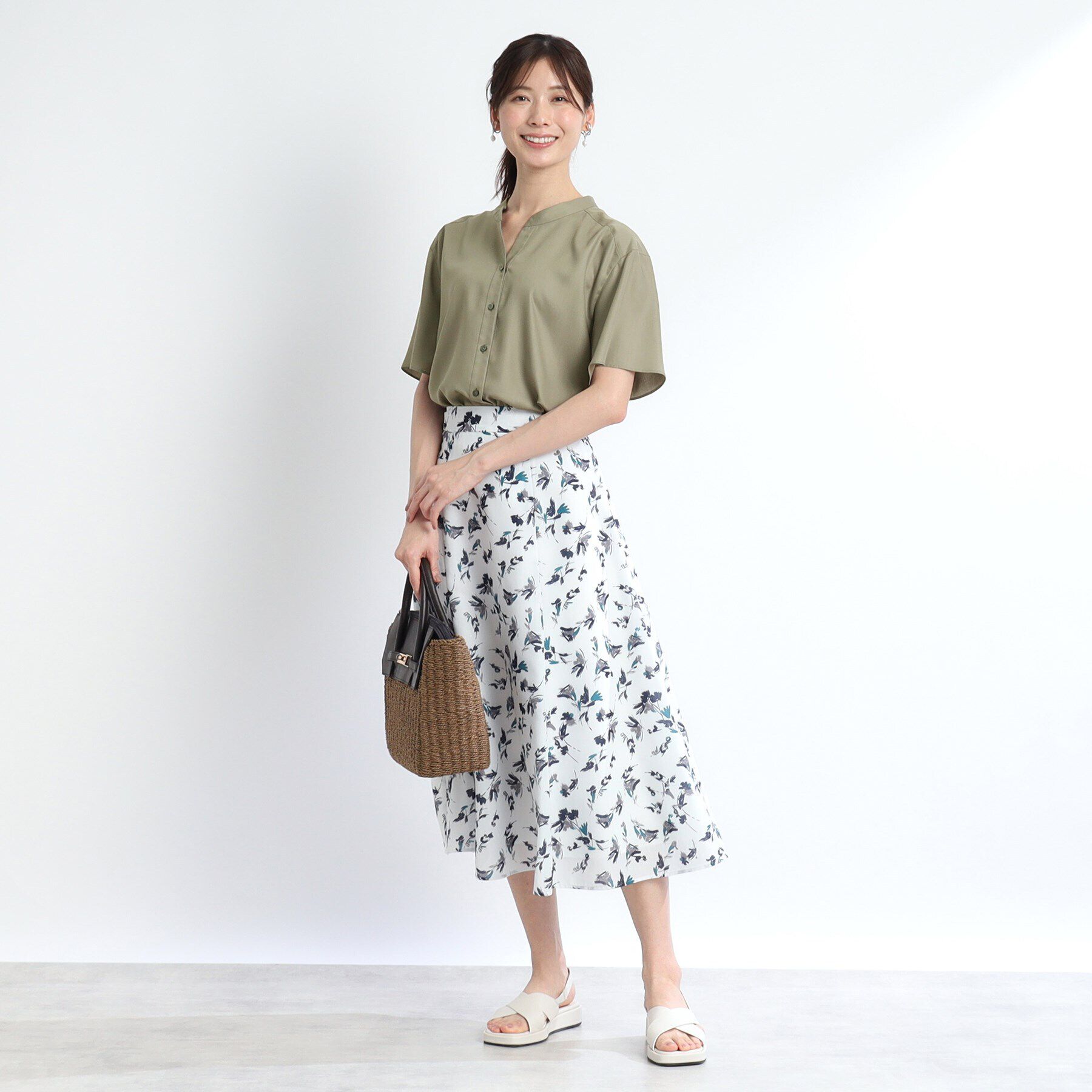 Reflect「【SALE／接触冷感／マシンウォッシュ可／セットアップ可能】リラクシーフレアスリーブブラウス」|シャツ・ブラウス|