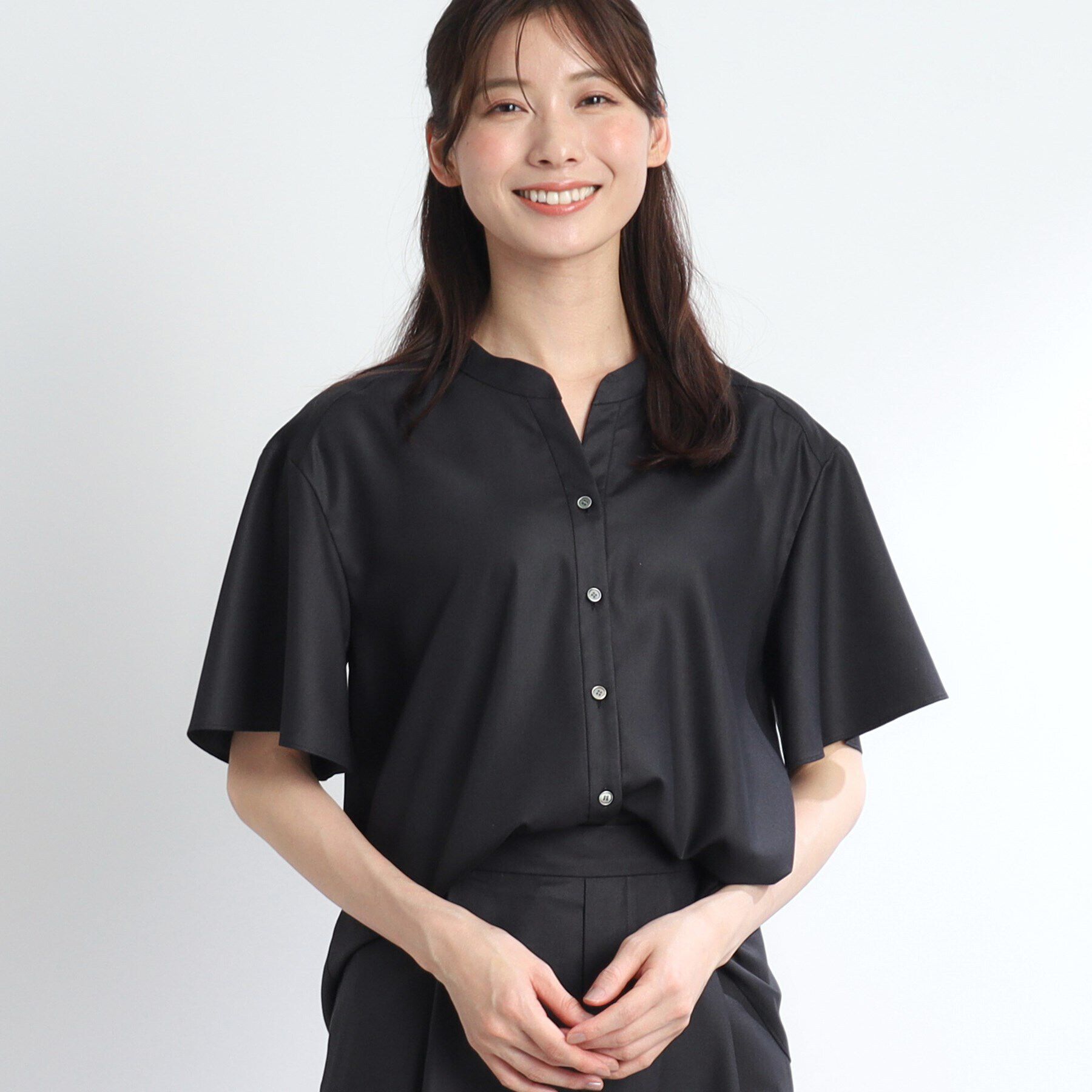 Reflect「【SALE／接触冷感／マシンウォッシュ可／セットアップ可能】リラクシーフレアスリーブブラウス」|シャツ・ブラウス|