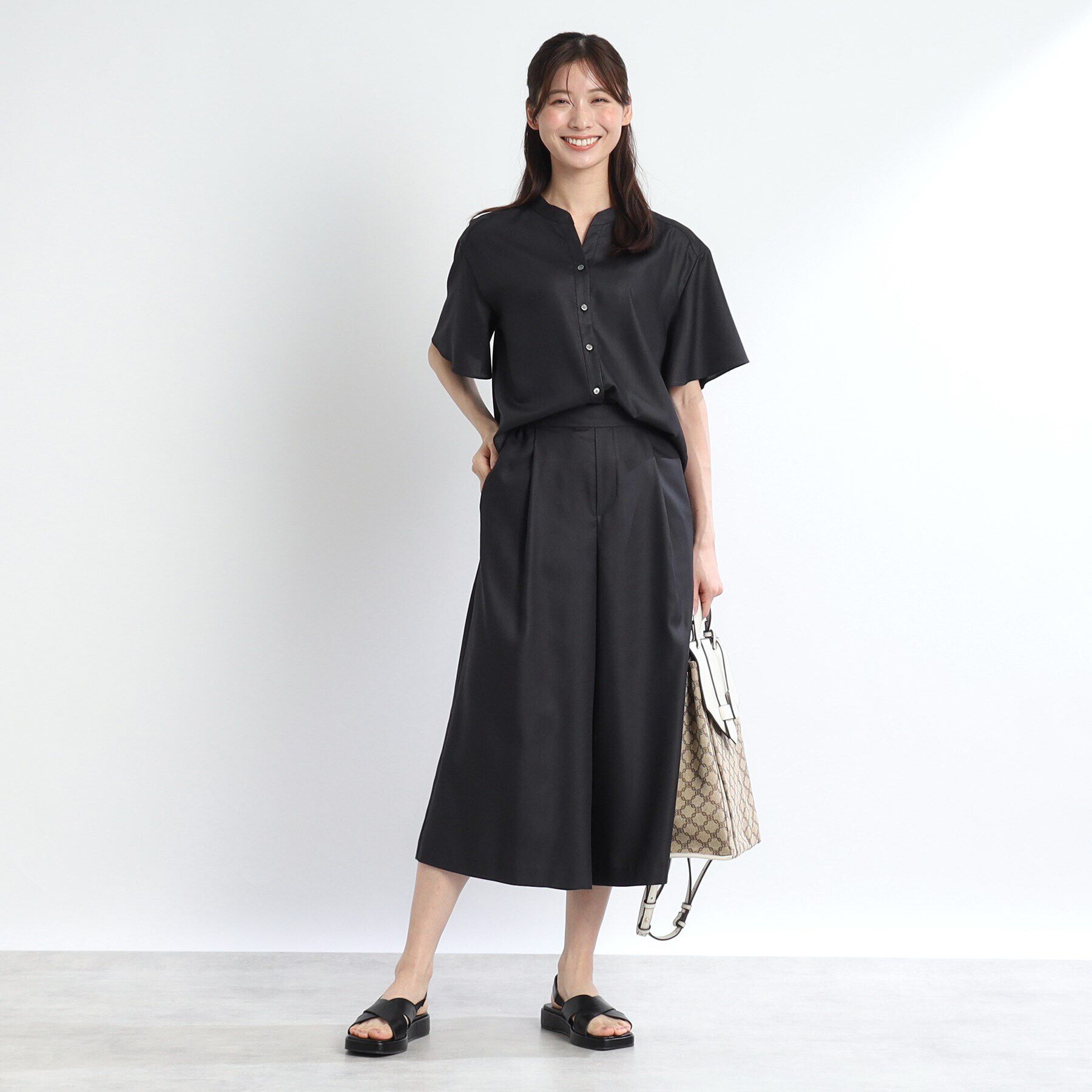 Reflect「【SALE／接触冷感／マシンウォッシュ可／セットアップ可能】リラクシーフレアスリーブブラウス」|シャツ・ブラウス|