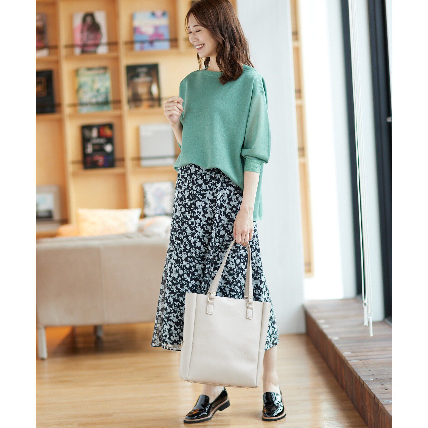 Reflect「【足元すっきり／トレンドアイテム】エナメルローファー」|その他|