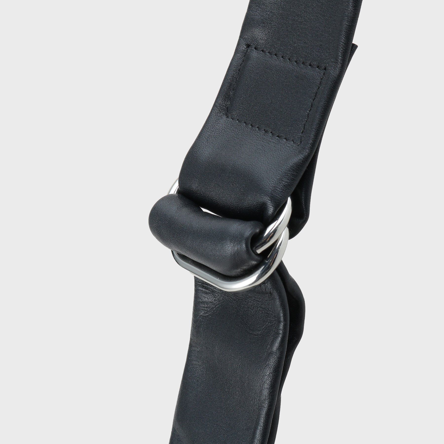 tk.TAKEO KIKUCHI「【牛革使用】リアルレザーラウンドショルダーバッグ」|ショルダー・メッセンジャー|