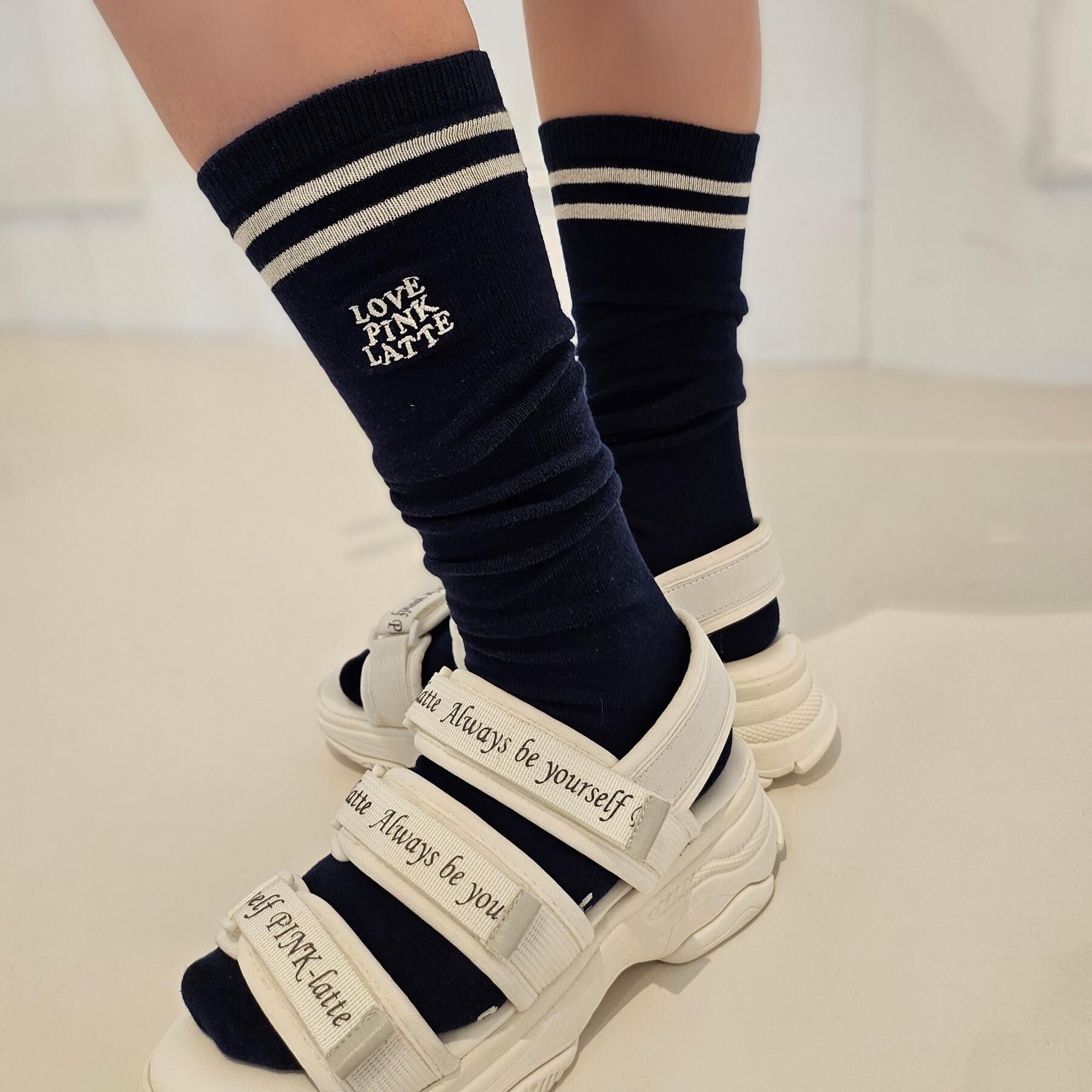 PINK-latte「【36cm丈】ロゴ刺繍ハイソックス」|ソックス|
