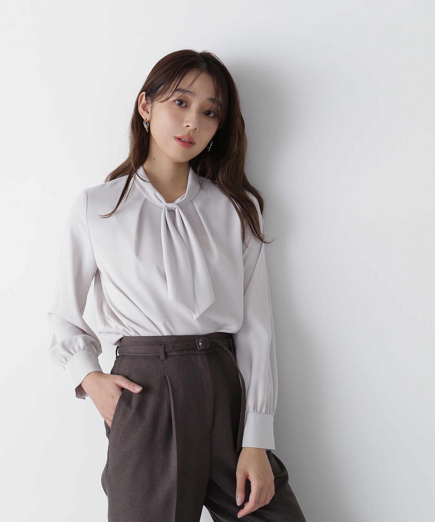  「デザインボウタイブラウス」|シャツ・ブラウス|ライトグレー 3
