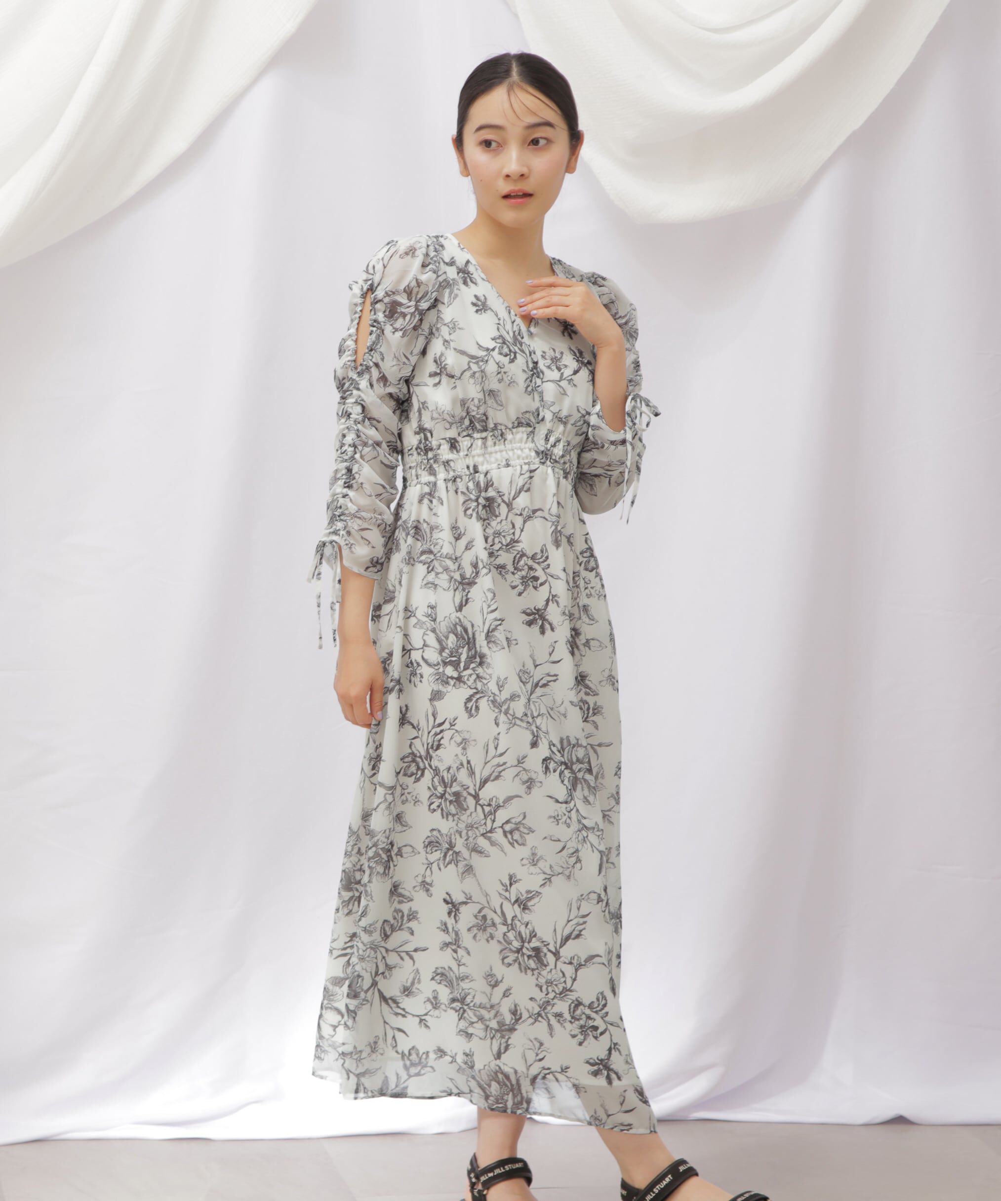  「◇ビッグフラワーシャーリングワンピース　WEB限定カラー：レッド」|ワンピース|