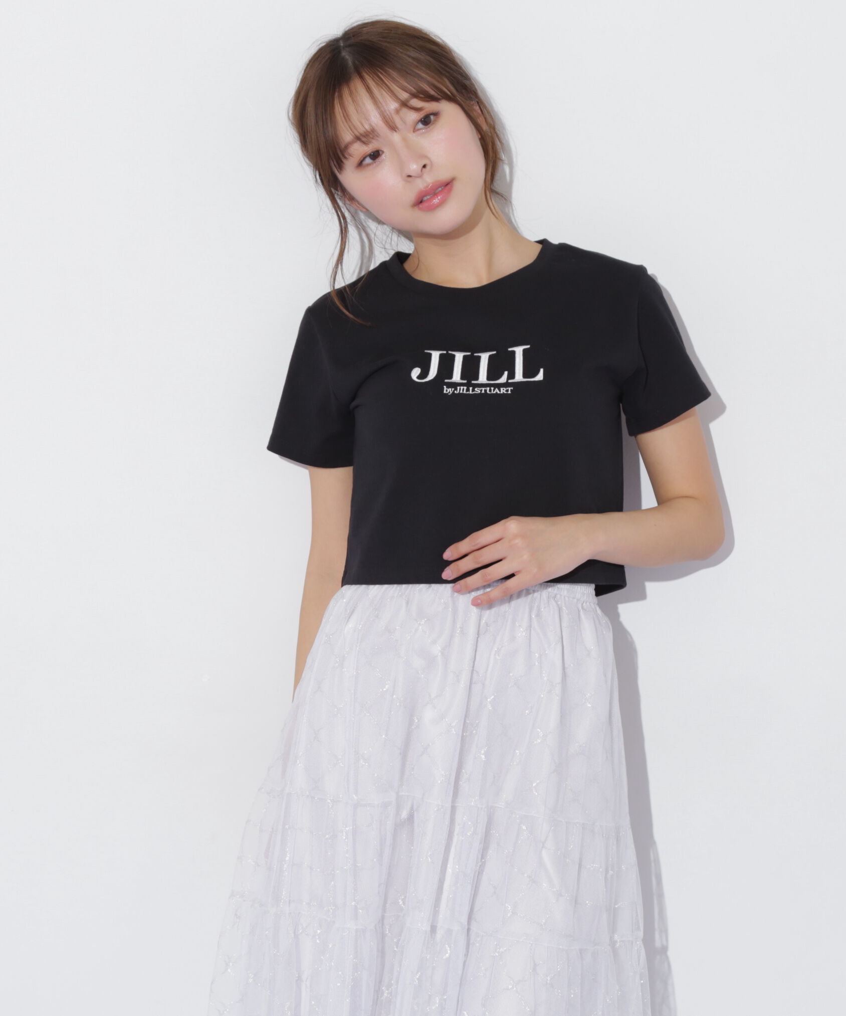  「ショート丈刺繍ロゴTシャツオーガニックコットン」|Tシャツ・カットソー|