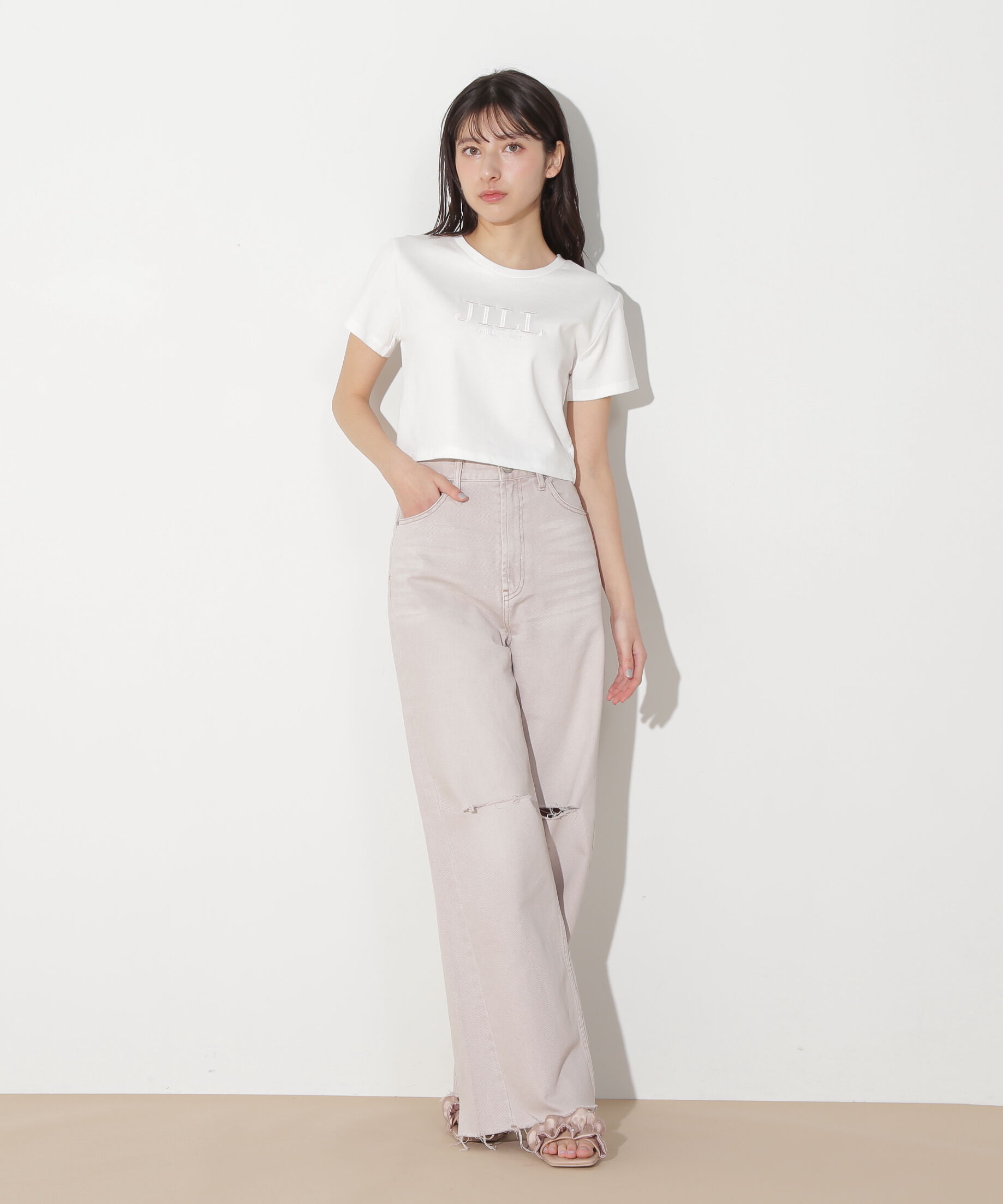  「ショート丈刺繍ロゴTシャツオーガニックコットン」|Tシャツ・カットソー|