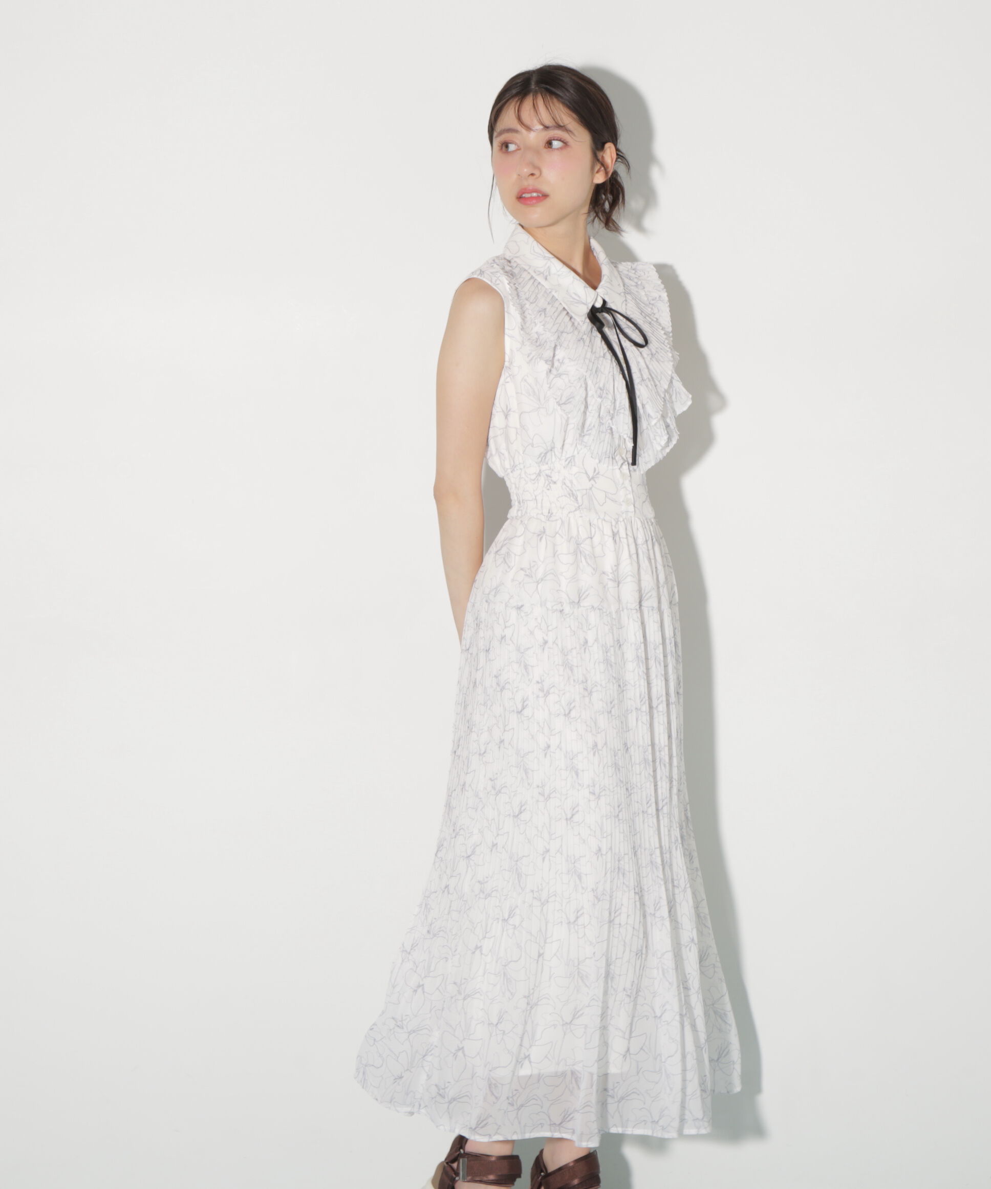  「プリーツフリルプリントワンピース」|ワンピース|