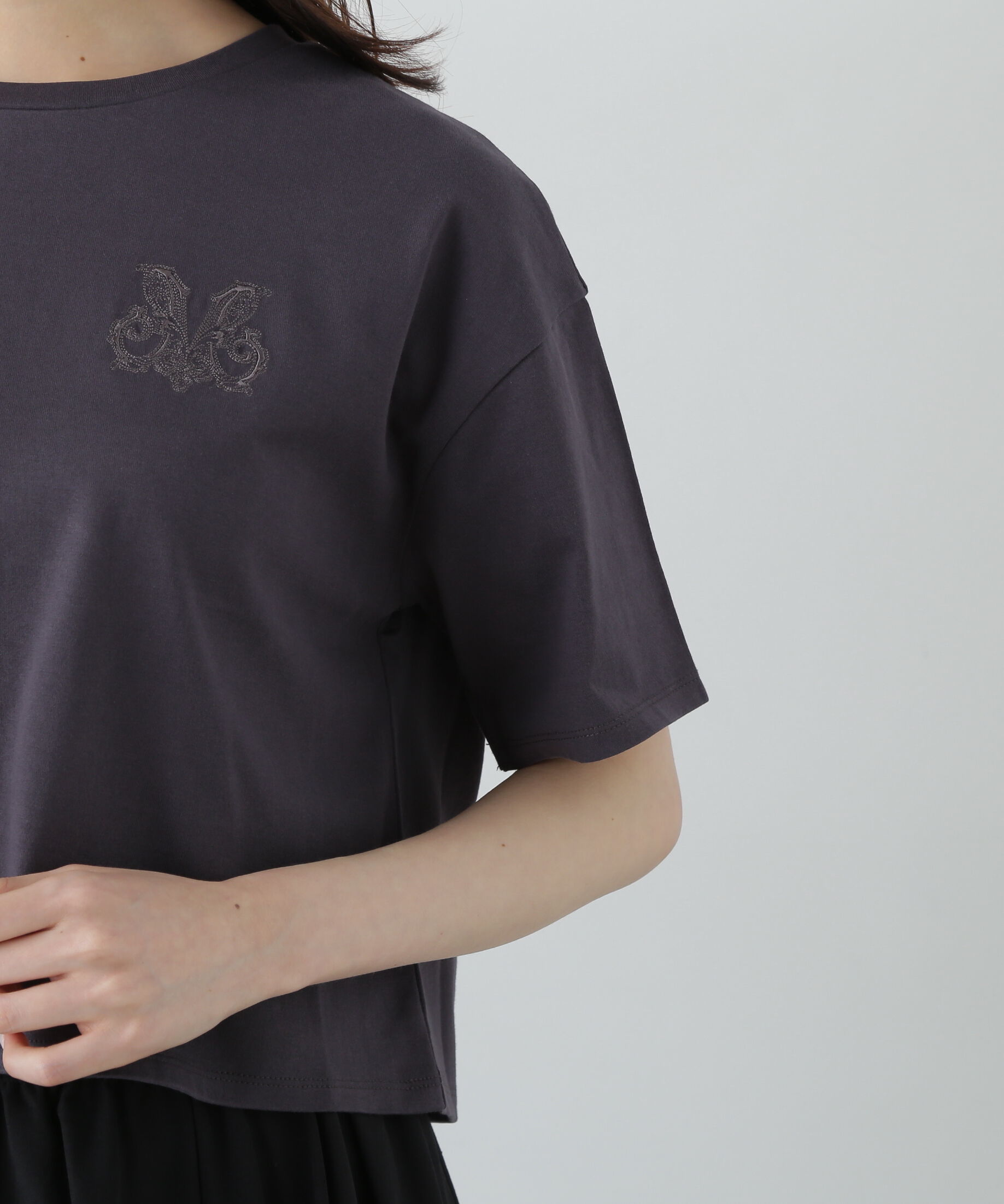 PROPORTION BODY DRESSING「ワンポイント刺繍Tシャツ」|Tシャツ・カットソー|