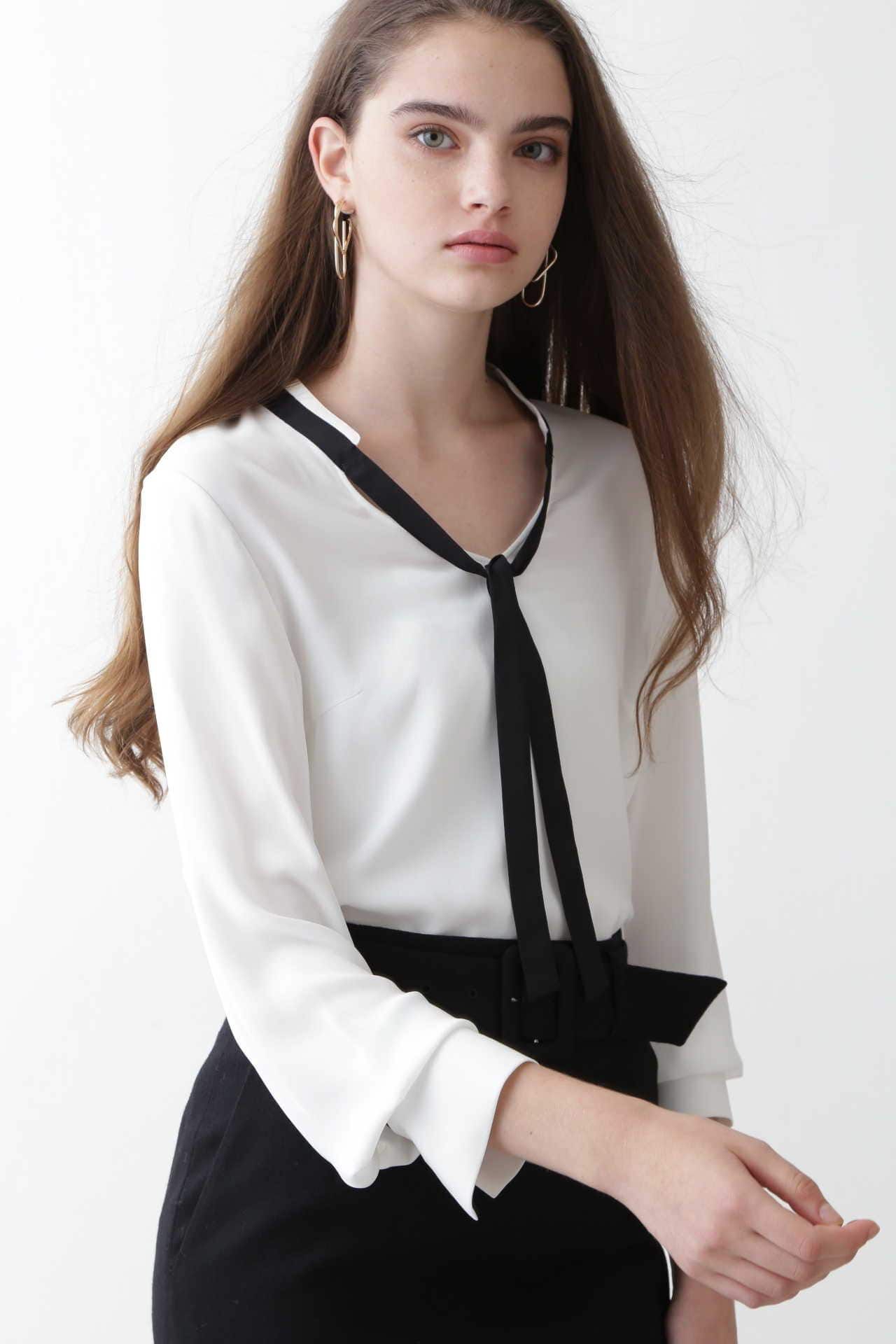  「[ウォッシャブル]バイカラーボウタイブラウス」|シャツ・ブラウス|