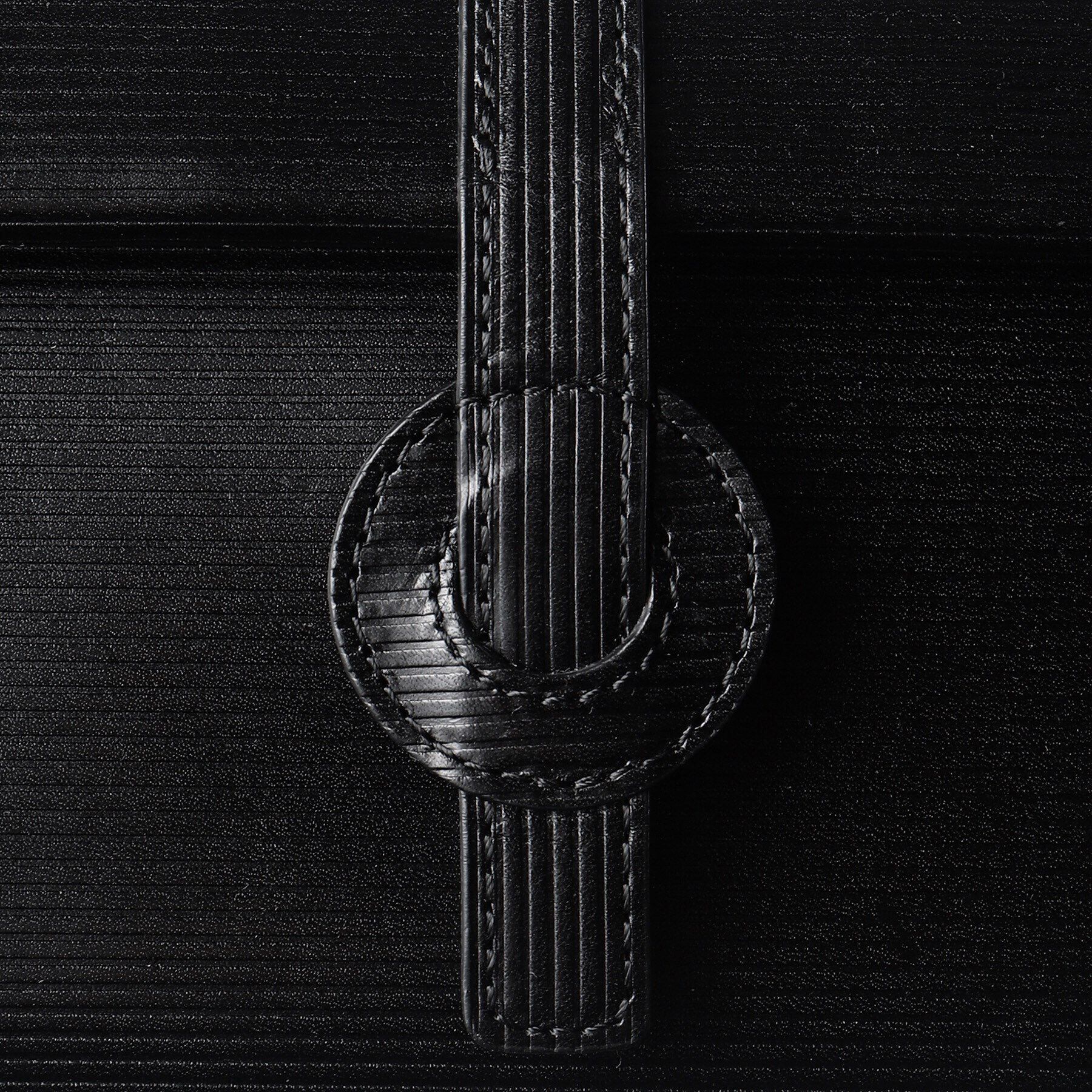 HIROKO HAYASHI「DISCHI（ディスキ）ウォレットバッグ」|ショルダー・メッセンジャー|