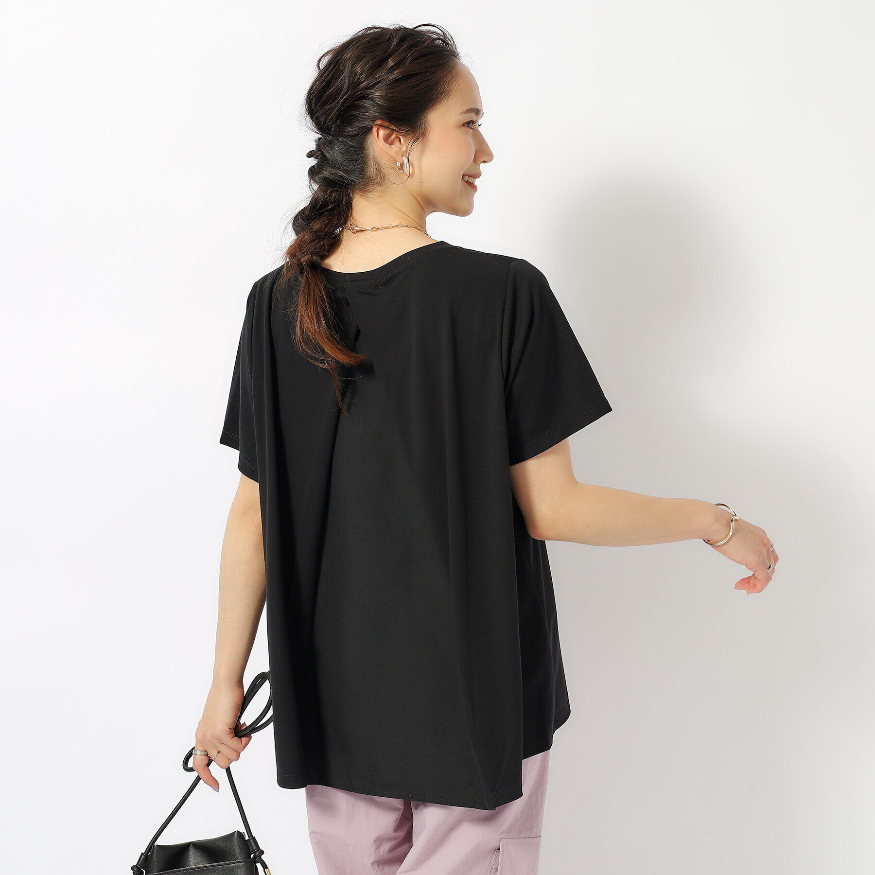 SHOO･LA･RUE「【UV】後ろ姿で魅せる とろみバックデザイントップス」|Tシャツ・カットソー|