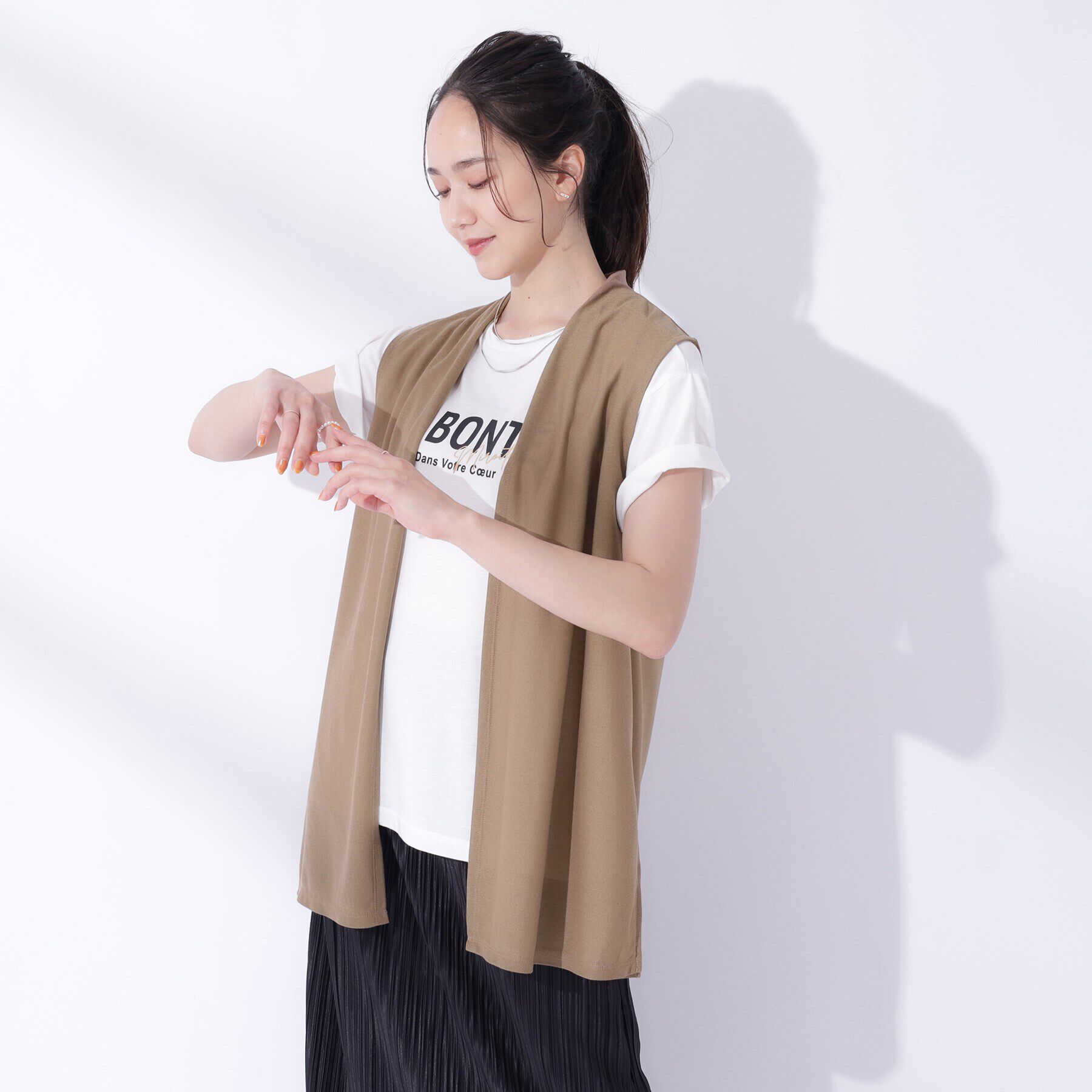 SHOO･LA･RUE「【体型カバー/良いとこどり2点セット】大人の味方 サマージレ＋ロゴプリントTシャツ」|Tシャツ・カットソー|