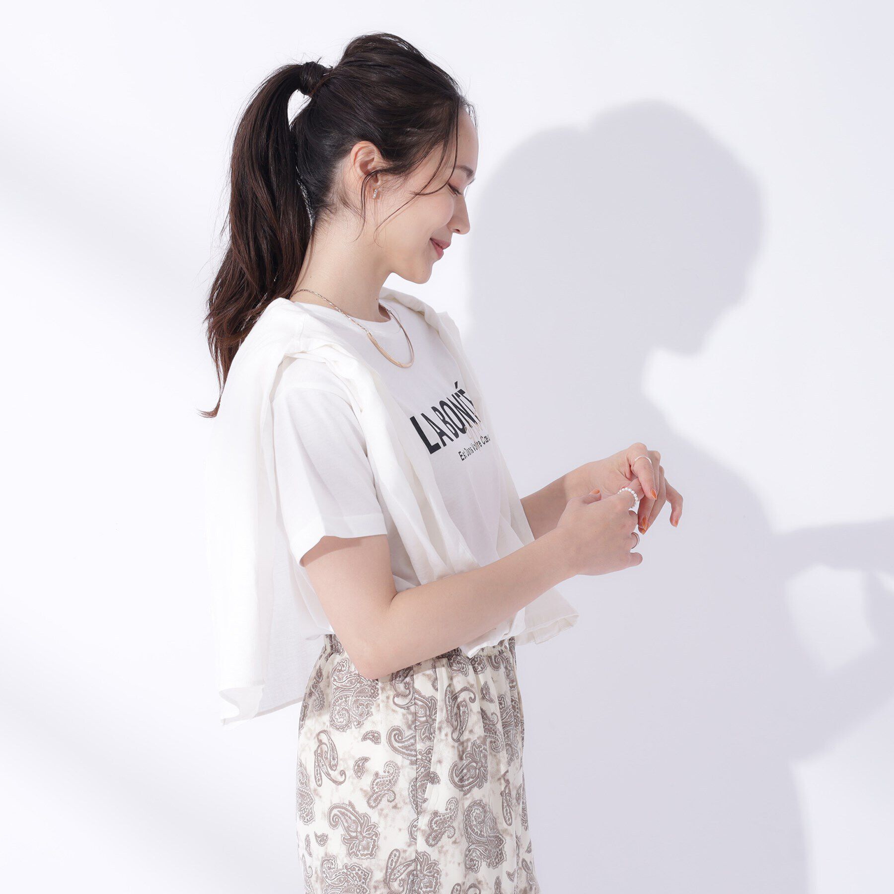 SHOO･LA･RUE「【体型カバー/良いとこどり2点セット】大人の味方 サマージレ＋ロゴプリントTシャツ」|Tシャツ・カットソー|