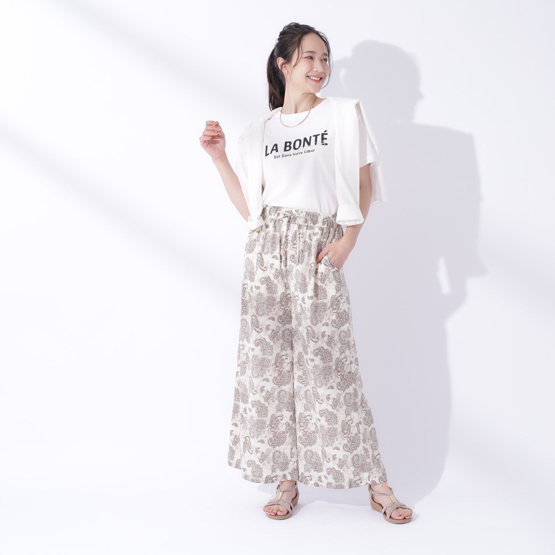 SHOO･LA･RUE「【体型カバー/良いとこどり2点セット】大人の味方 サマージレ＋ロゴプリントTシャツ」|Tシャツ・カットソー|