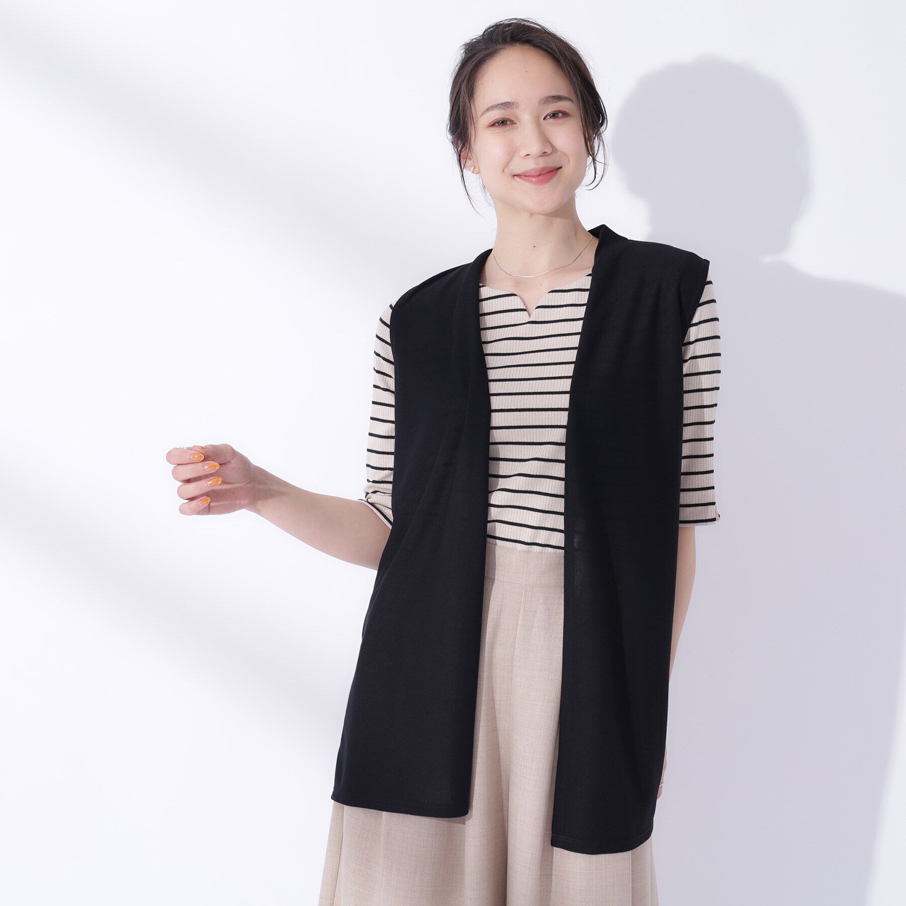 SHOO･LA･RUE「【体型カバー/良いとこどり2点セット】大人の味方 サマージレ＋ロゴプリントTシャツ」|Tシャツ・カットソー|