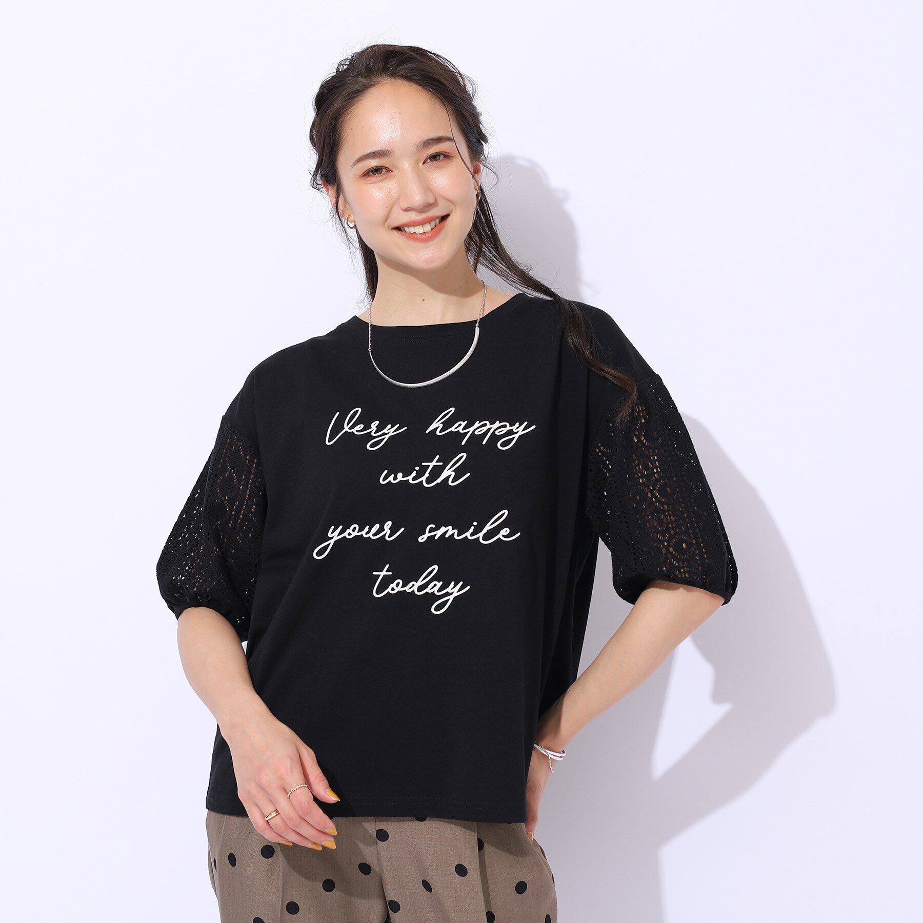SHOO･LA･RUE「【晩夏まで活躍／5分袖】お袖レース　ロゴプリントトップス」|Tシャツ・カットソー|