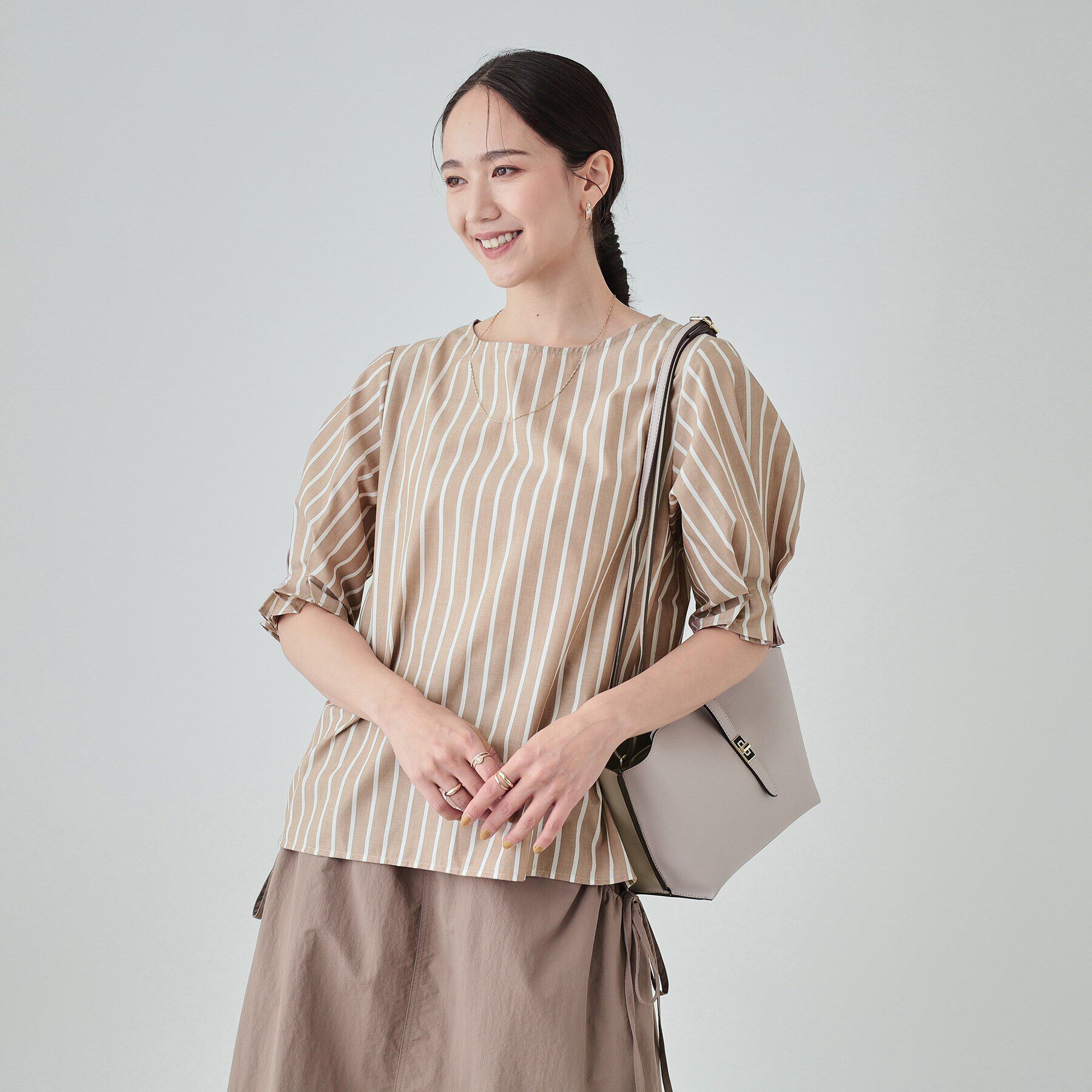 SHOO･LA･RUE「【洗える/イージーケア】腕周りがキレイに見える 5分袖ブラウス」|シャツ・ブラウス|