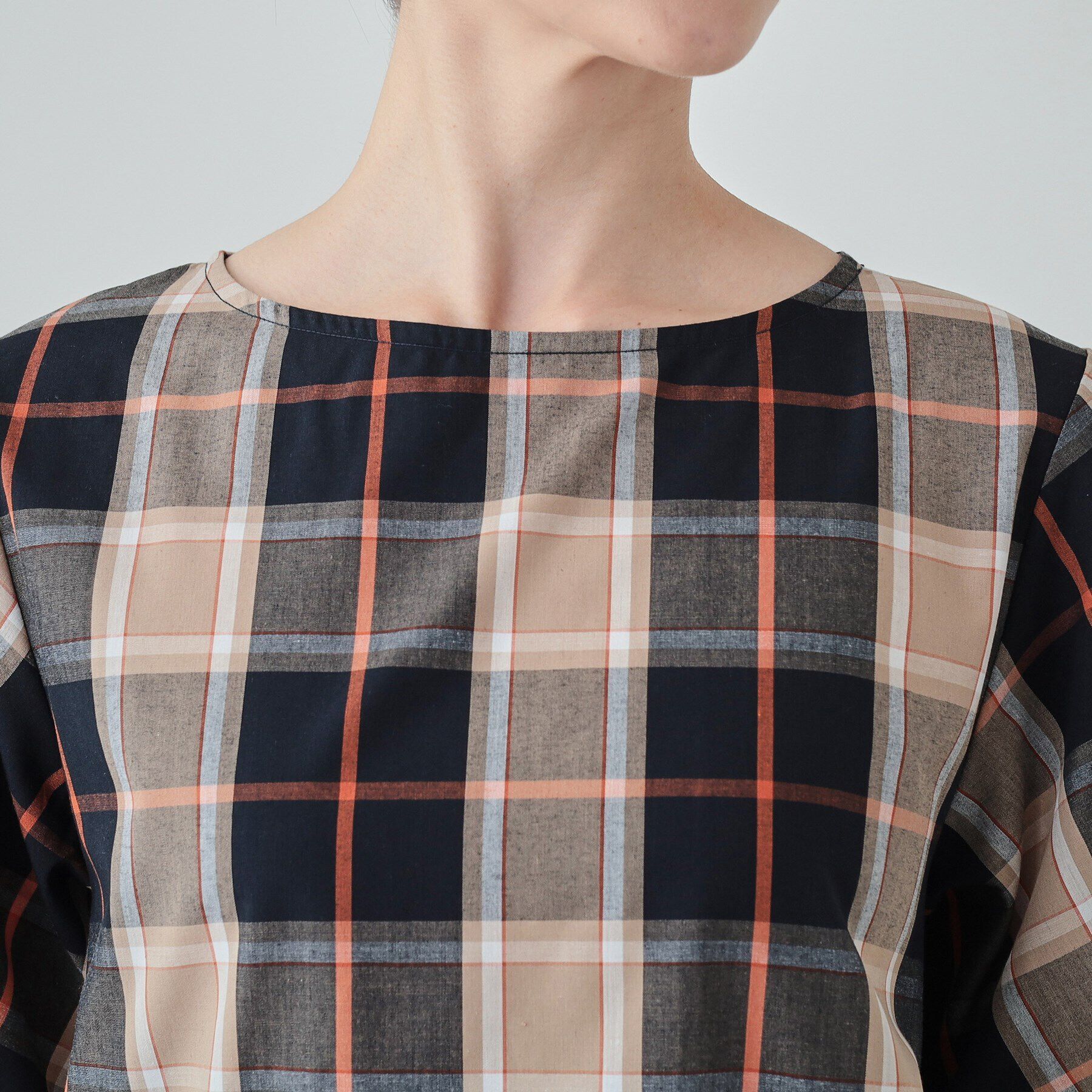 SHOO･LA･RUE「【洗える/イージーケア】腕周りがキレイに見える 5分袖ブラウス」|シャツ・ブラウス|