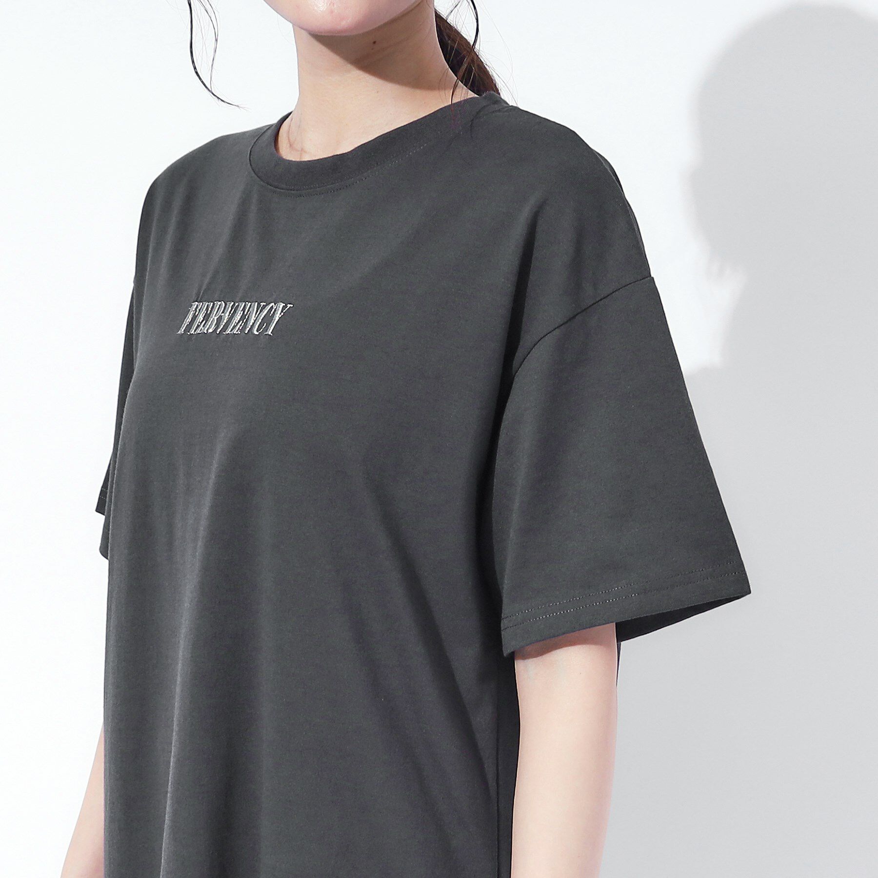 SHOO･LA･RUE「ラメ発泡ロゴ BIGTシャツ」|Tシャツ・カットソー|