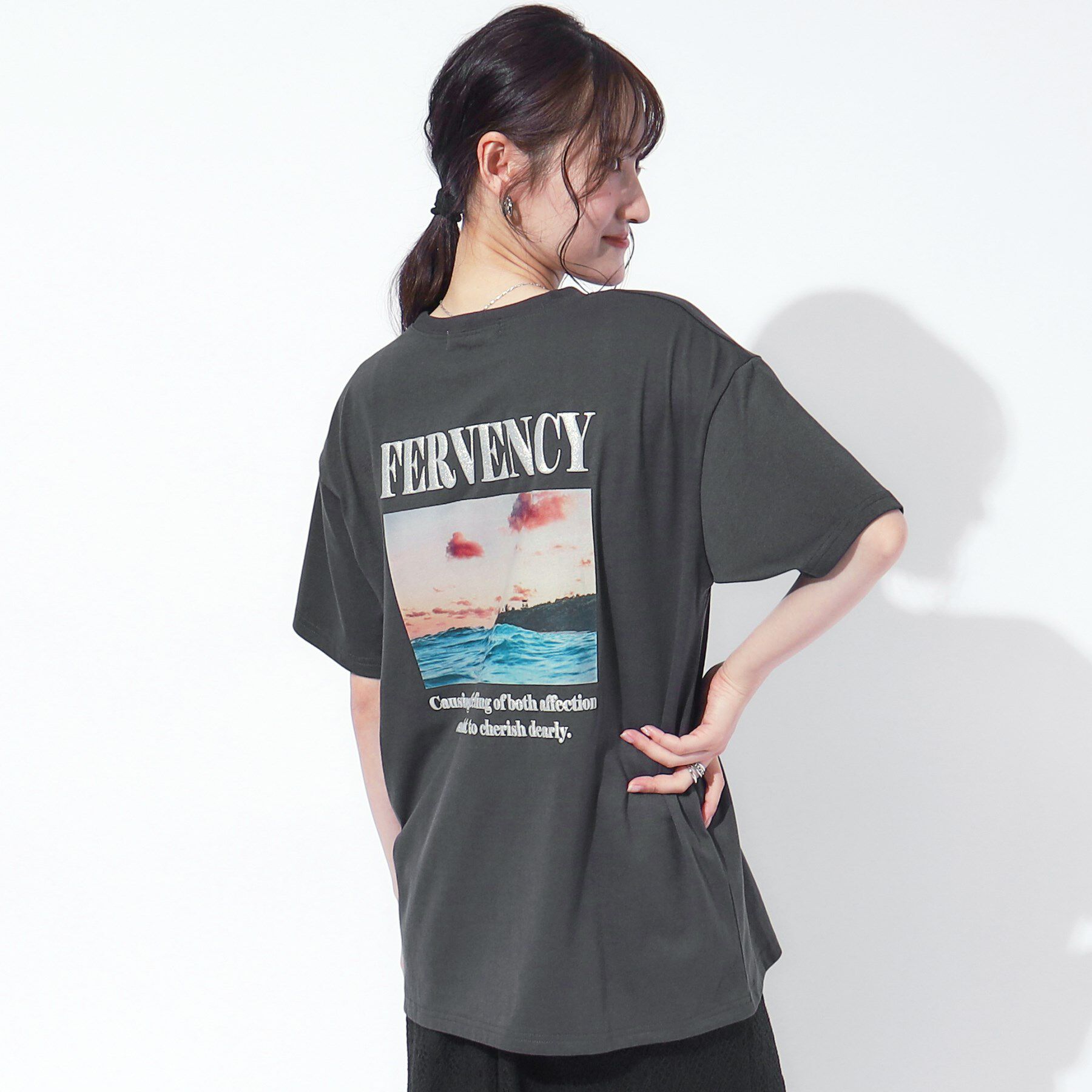 SHOO･LA･RUE「ラメ発泡ロゴ BIGTシャツ」|Tシャツ・カットソー|チャコールグレー(0