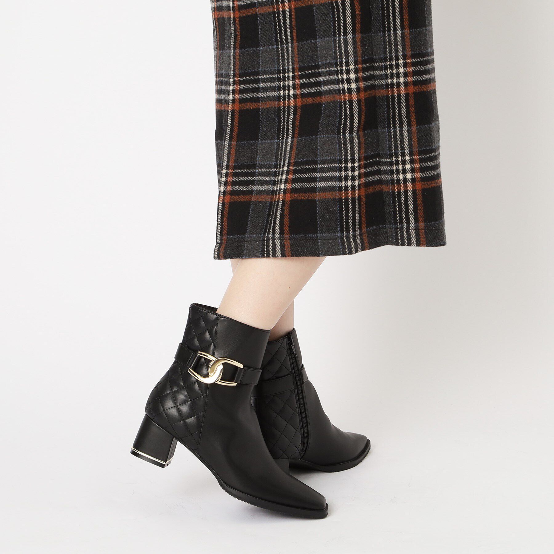 ESPERANZA「キルティングベルトミドルヒールショートブーツ」|ショートブーツ|
