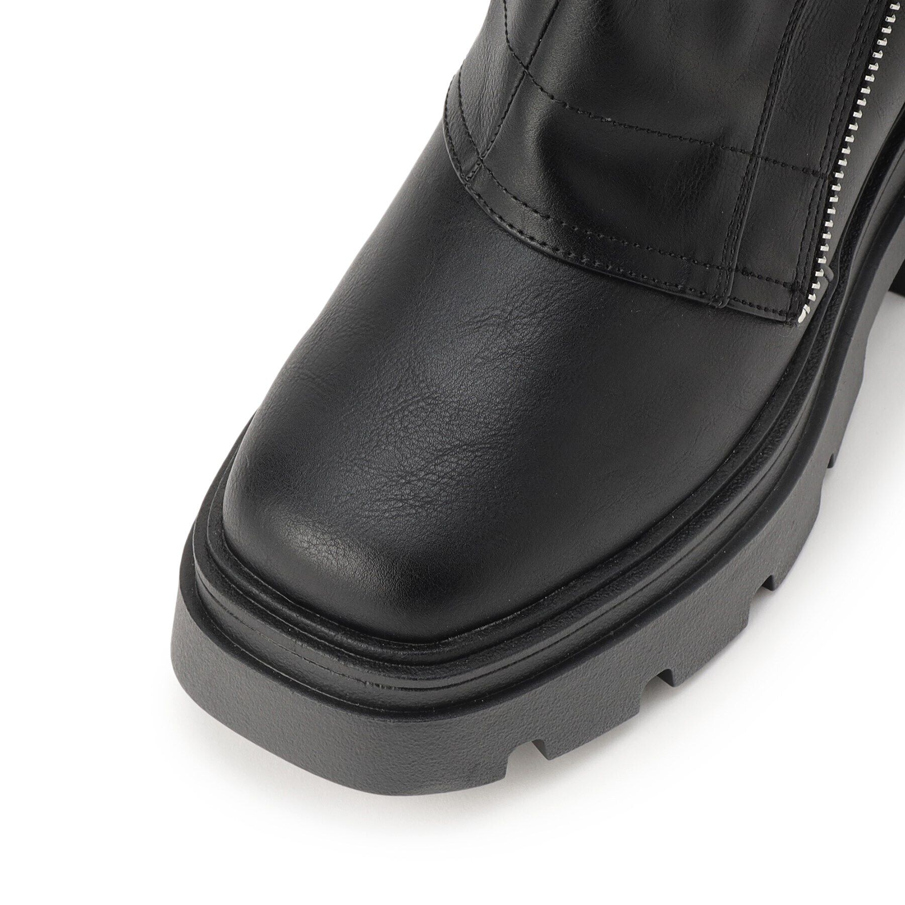 csT&P「きゃしゃ見えベルト付きカバーブーツ」|ショートブーツ|