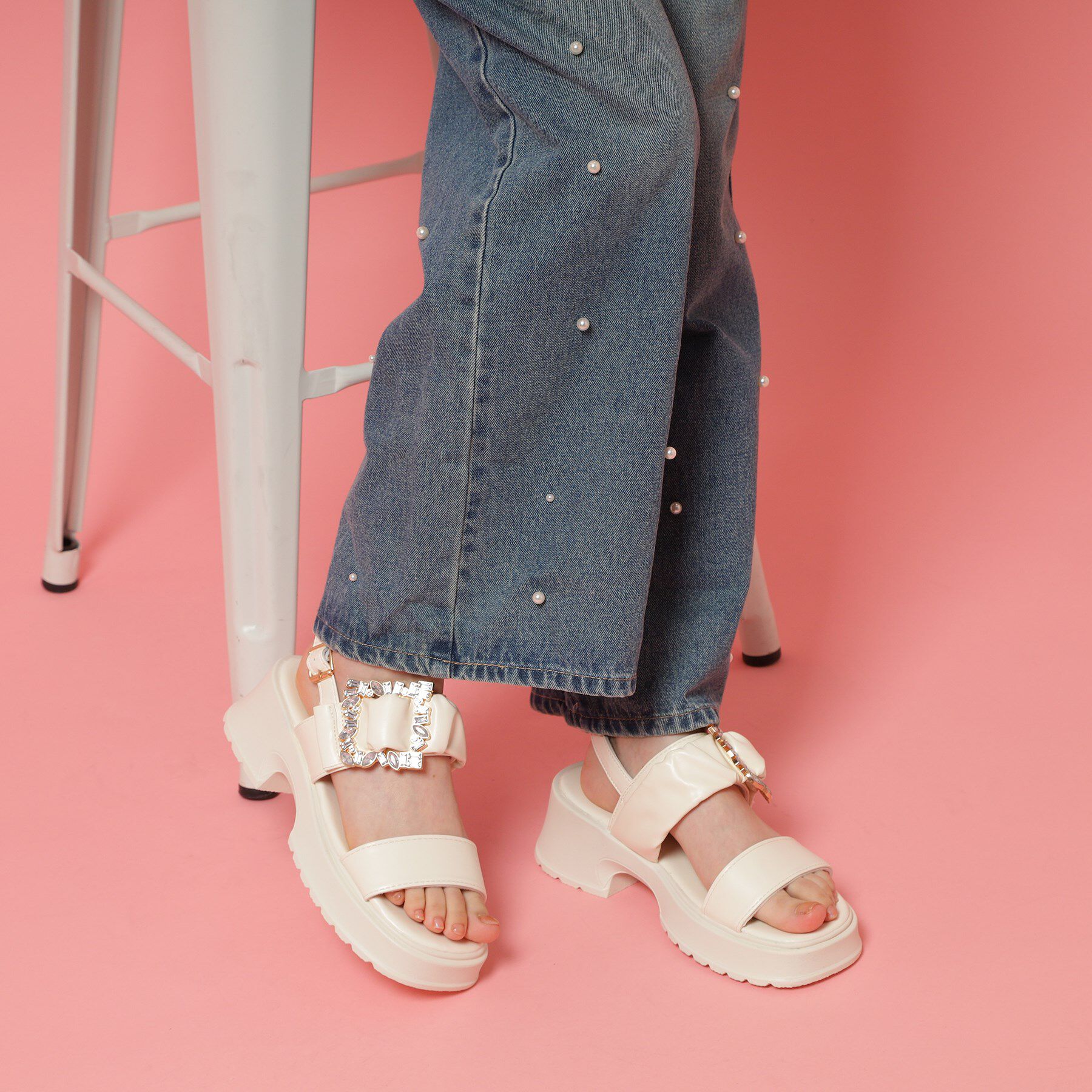 csT&P「バックル付きギャザーサンダル」|サンダル|