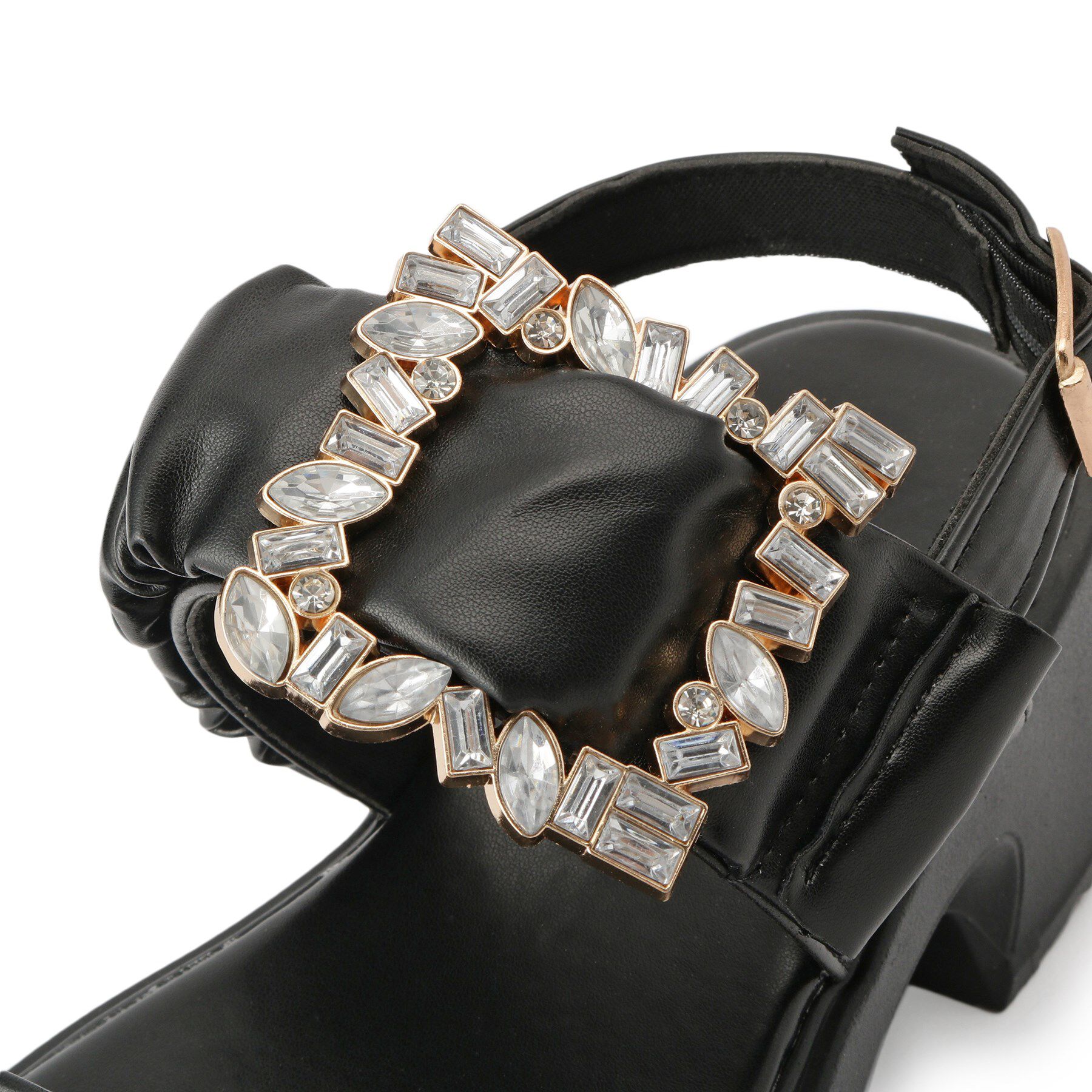 csT&P「バックル付きギャザーサンダル」|サンダル|