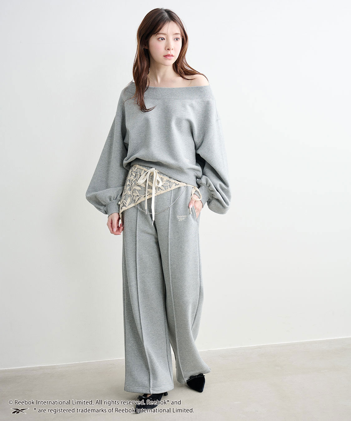 COCO DEAL「《COCO DEAL/Reebok》ボリュームスリーブオフショルスウェット」|スウェット・ジャージ|