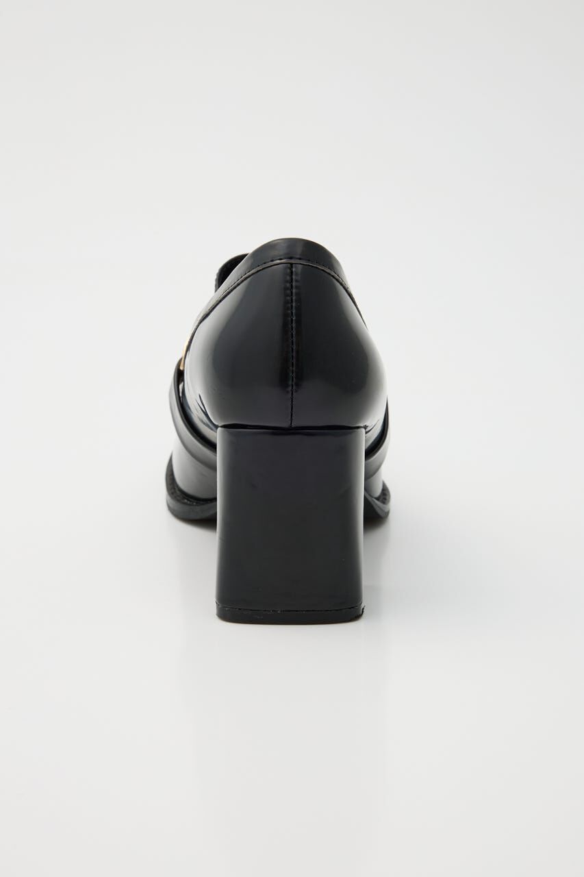 rienda「チェーン付きスリムトゥローファーパンプス」|パンプス|