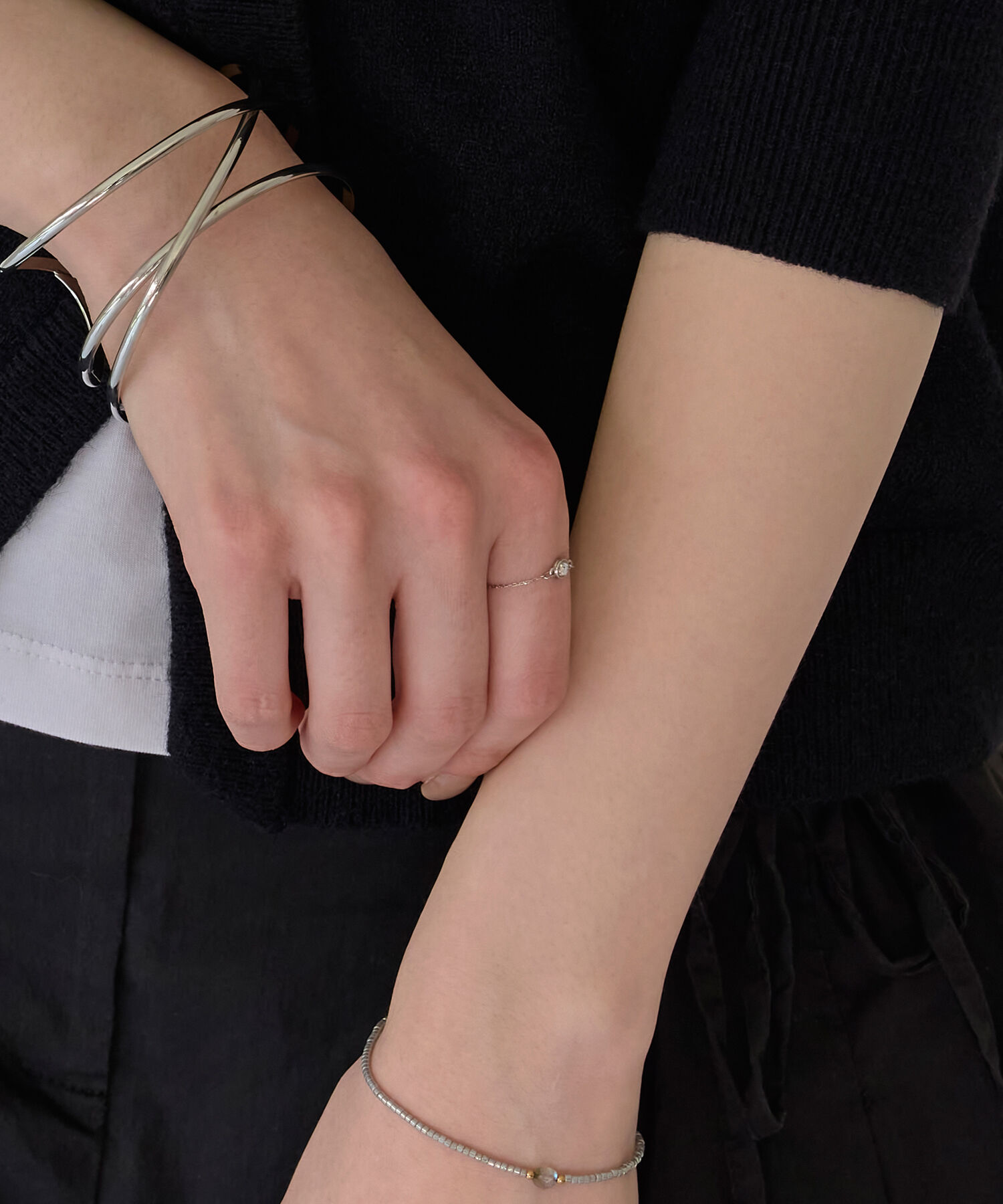 Phoebe「≪サイズ調整可能≫【金属アレルギー対応】プチベゼルストーンチェーンリング　シルバー」|リング|