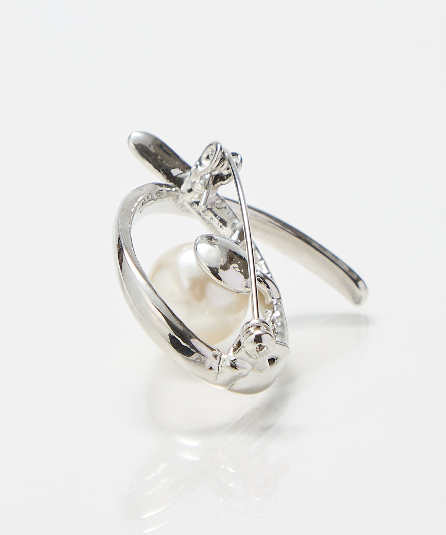 Phoebe「クロスカーブパールビジューブローチ　シルバー」|ブローチ・コサージュ|