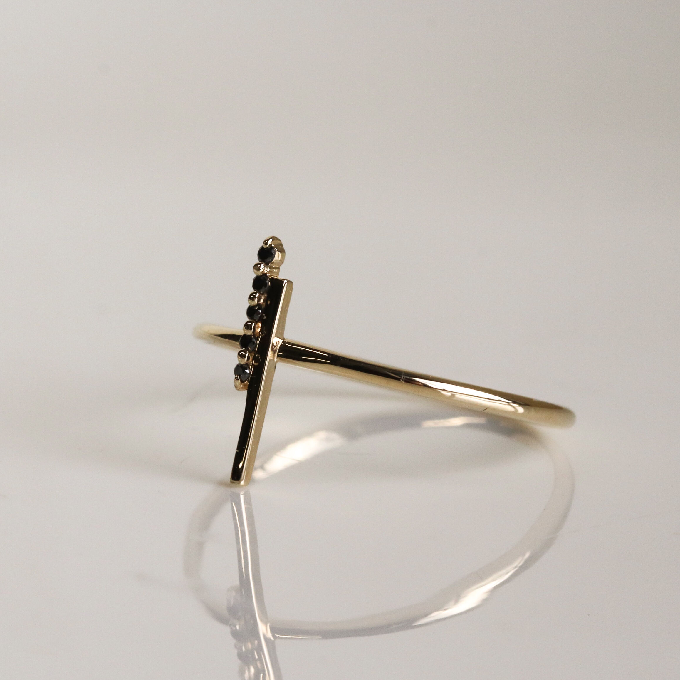  「ブラックダイヤモンド リング | K10YG〈2025 WINTER COLLECTION〉」|リング|