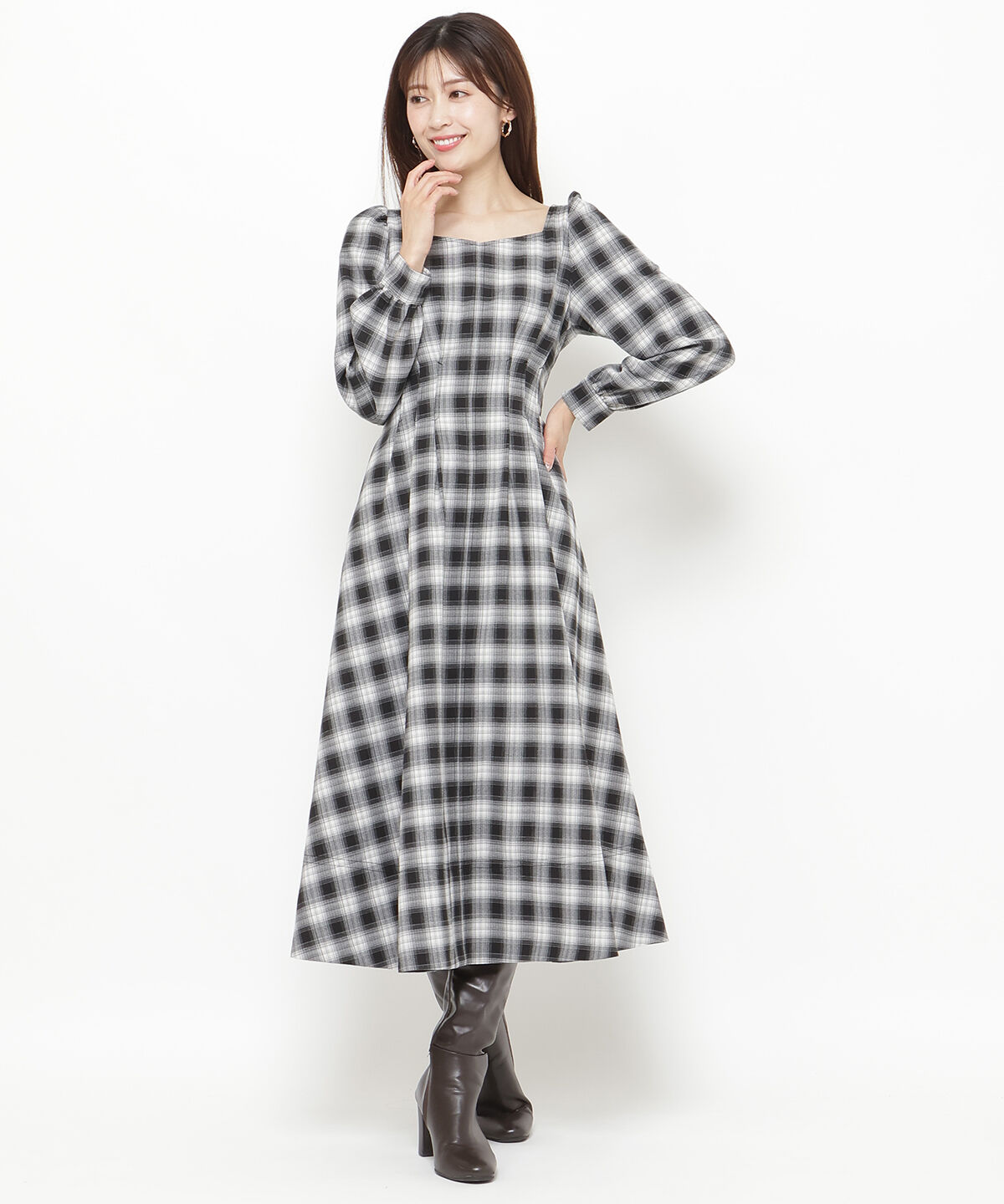 アンドクチュール「チェックウエストタックワンピース」|ワンピース|黒系チェック